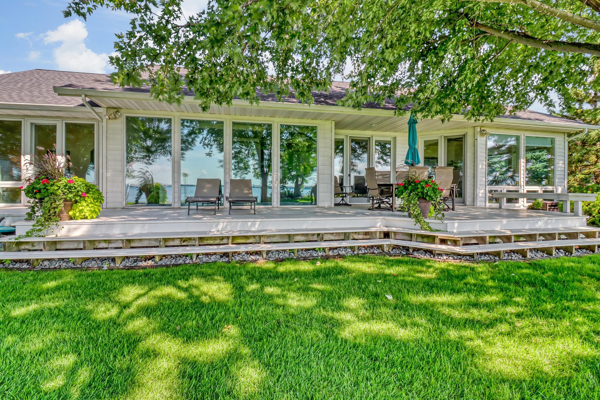 1760 E Shore Drive Property Photo 6