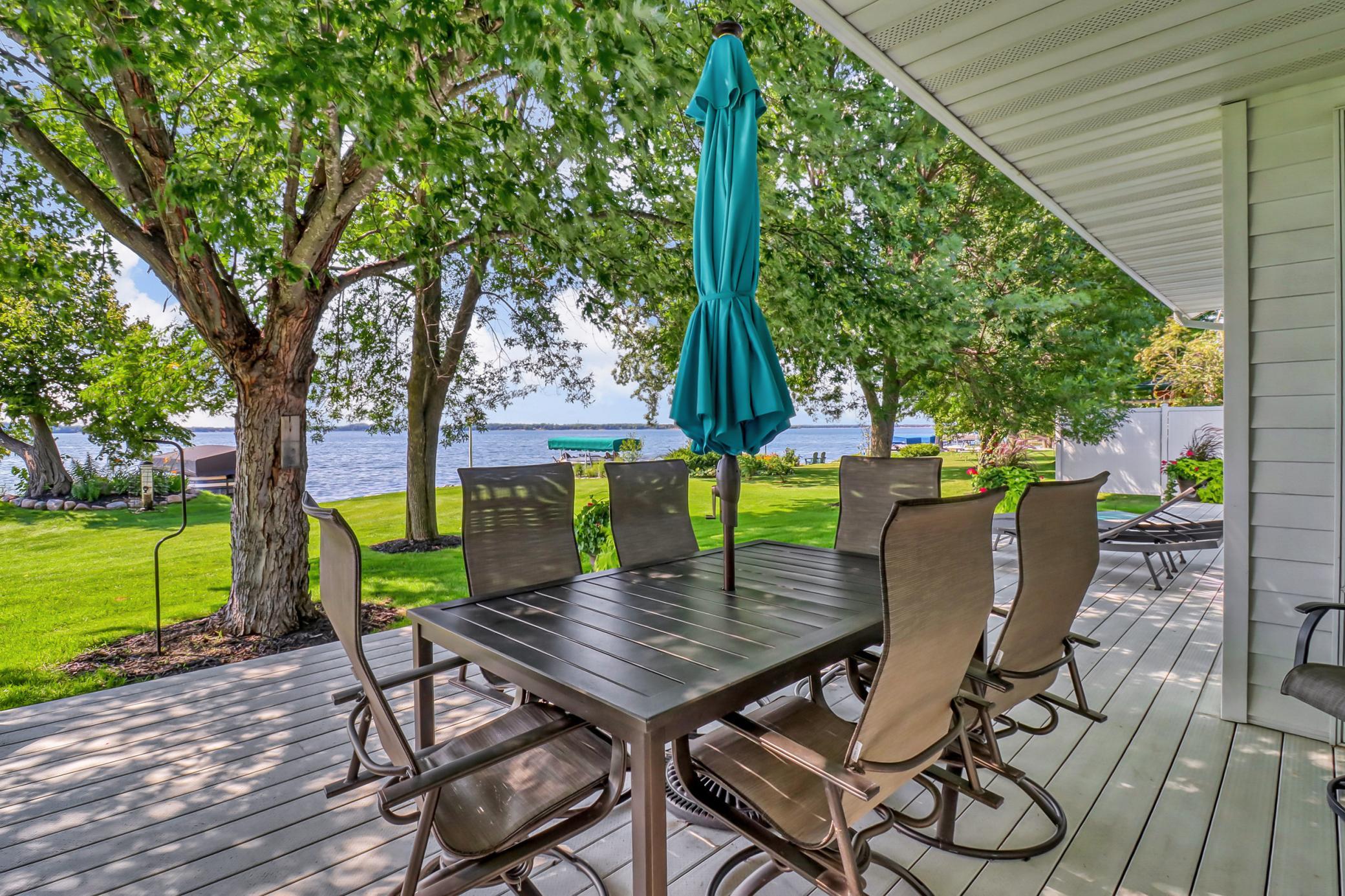 1760 E Shore Drive Property Photo 10