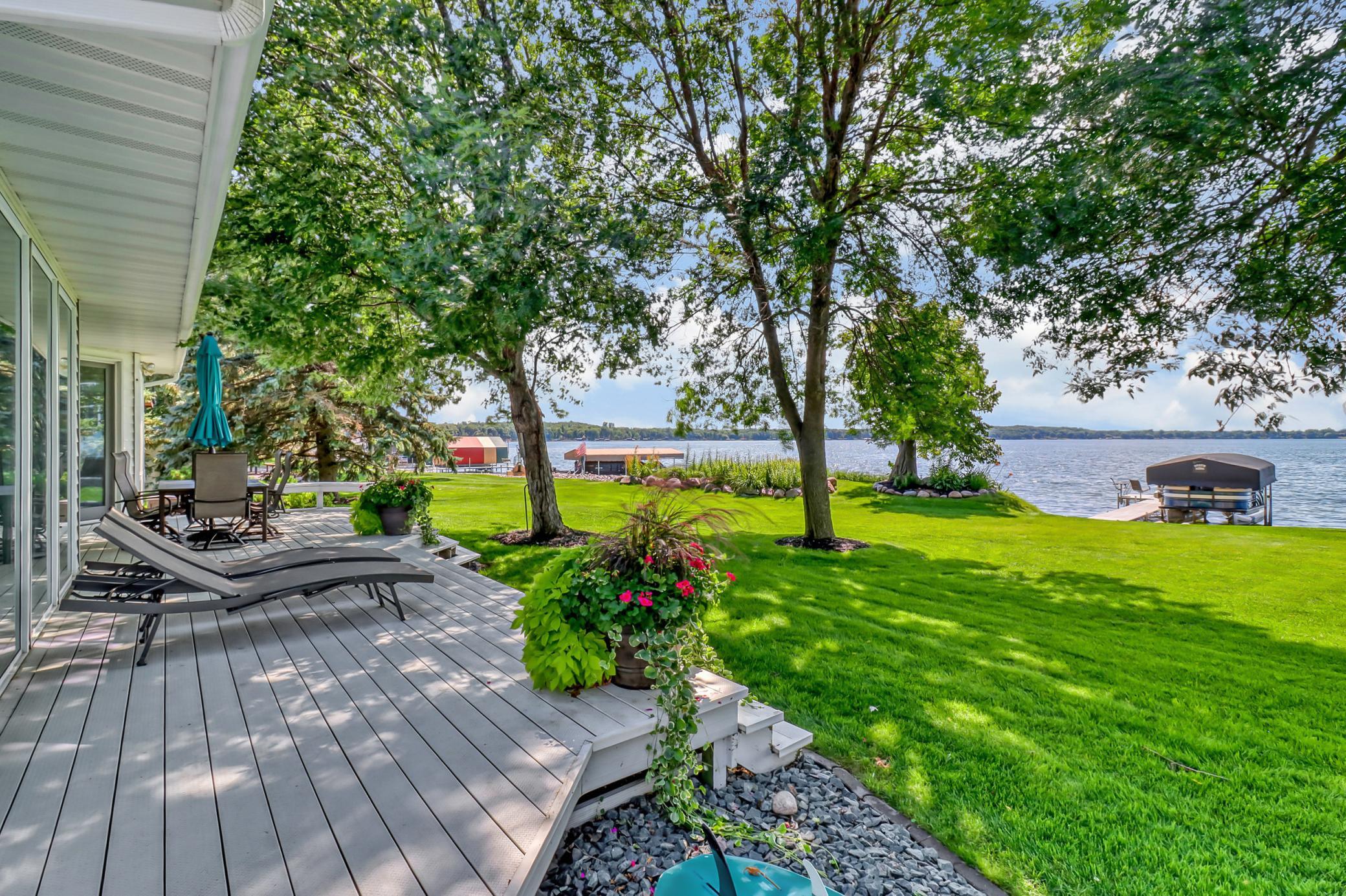 1760 E Shore Drive Property Photo 11