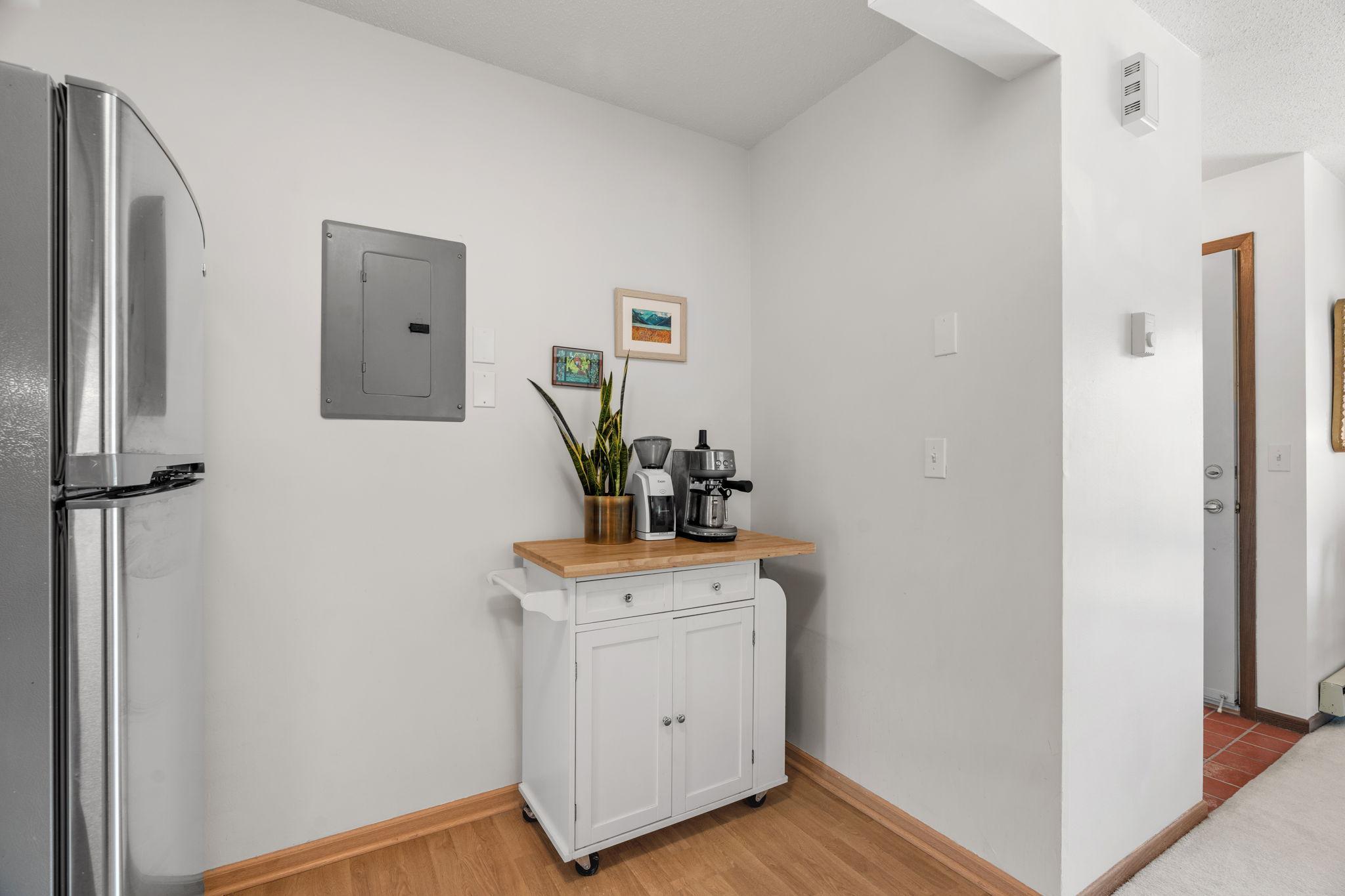 2100 Ridge Drive 22 Property Photo 11