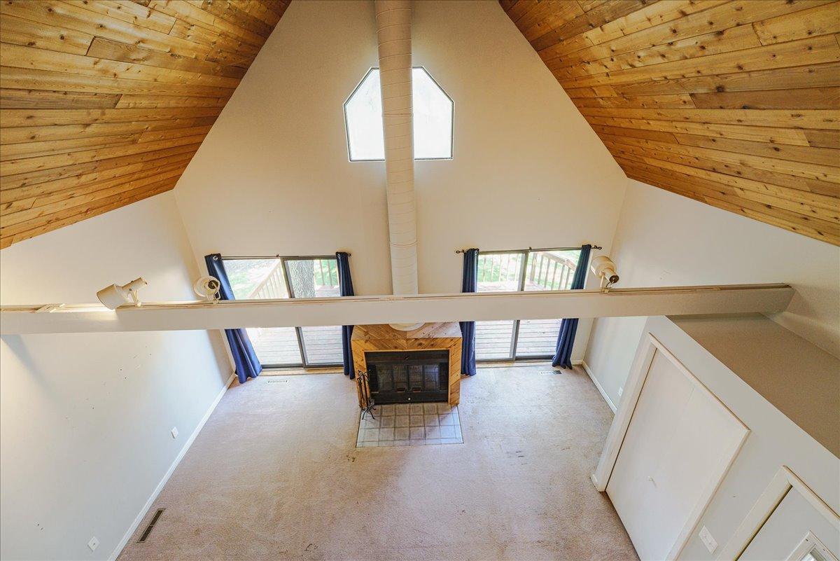 1009 2nd Street E Property Photo 10