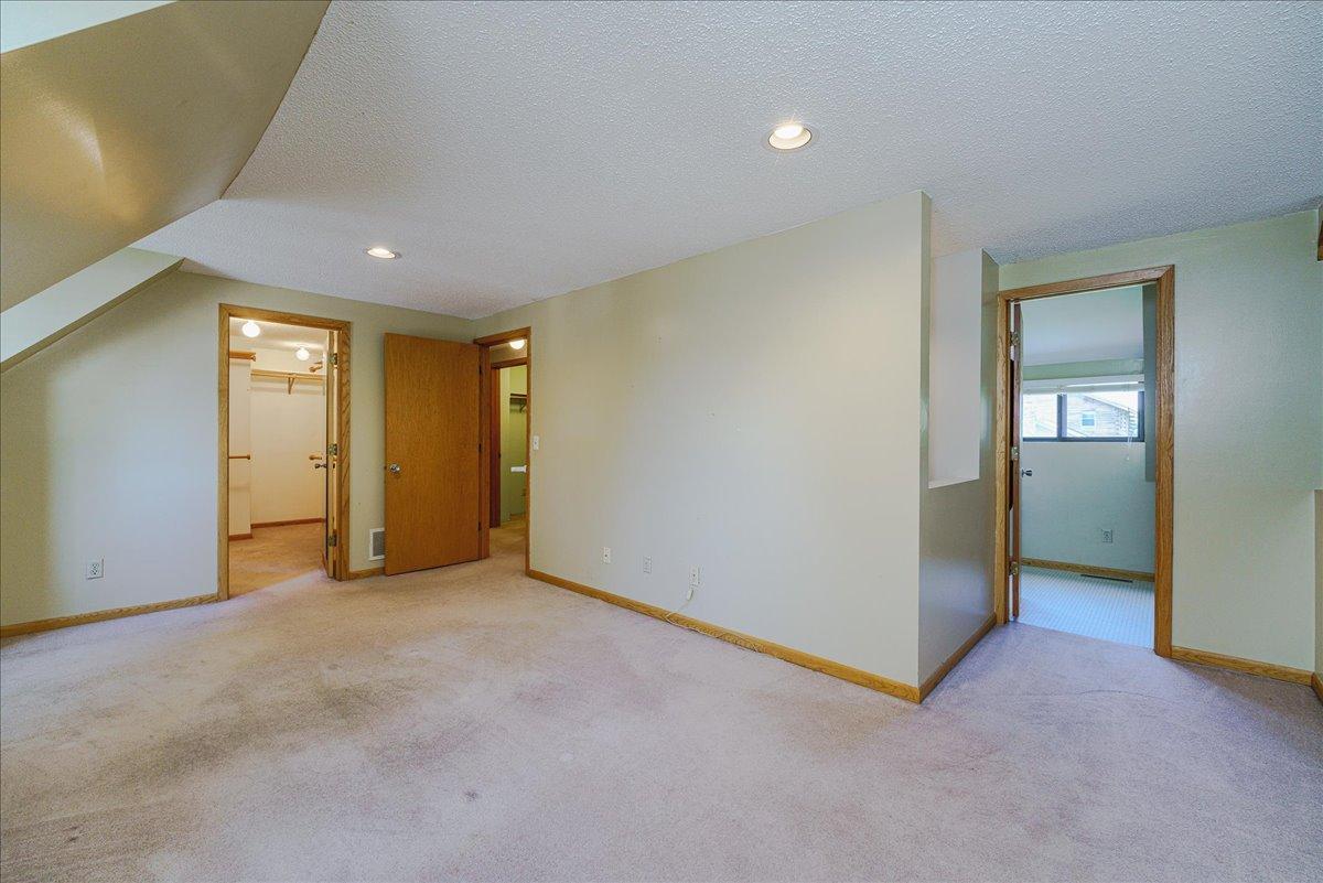 1009 2nd Street E Property Photo 26