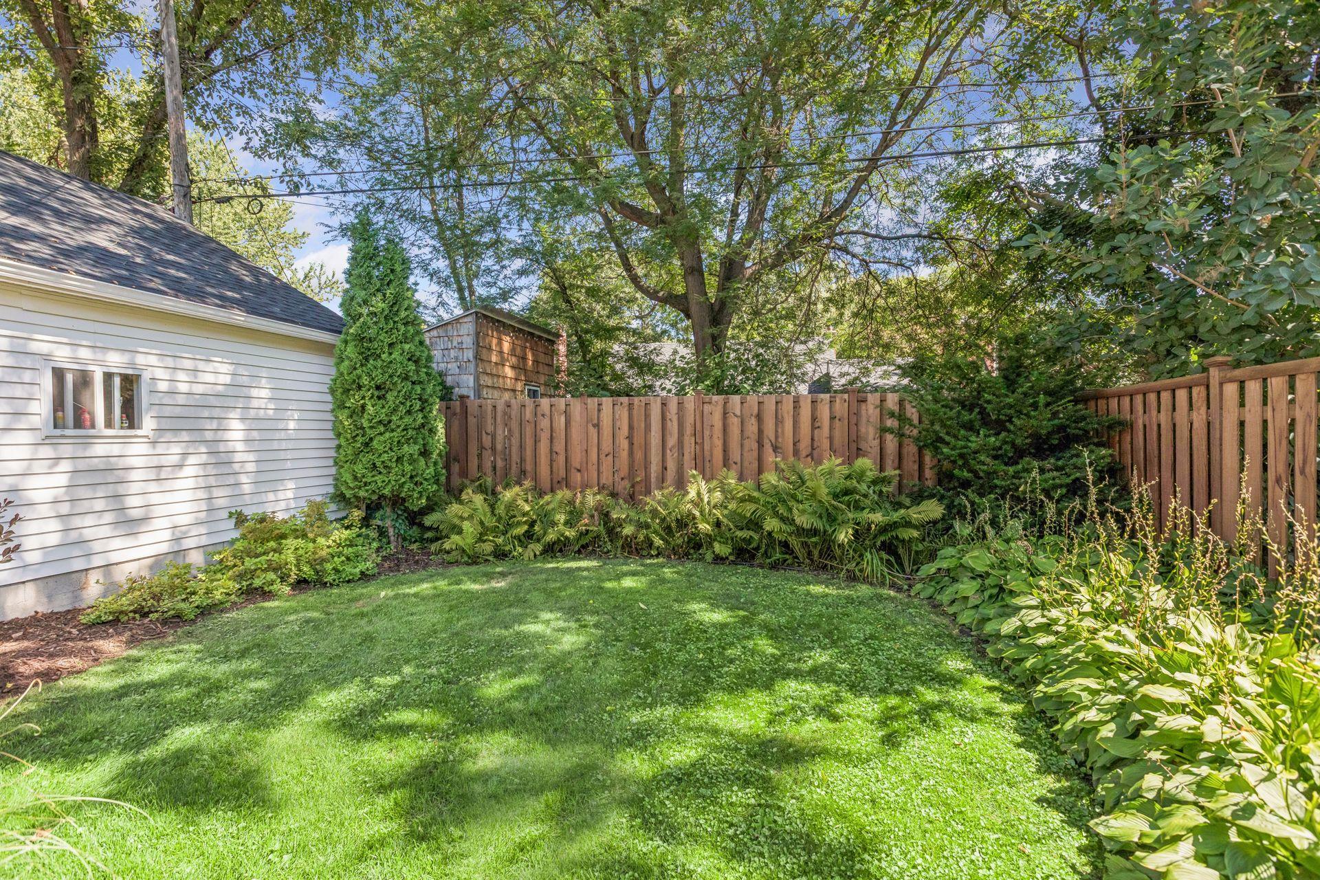 2721 Kipling Avenue S Property Photo 12