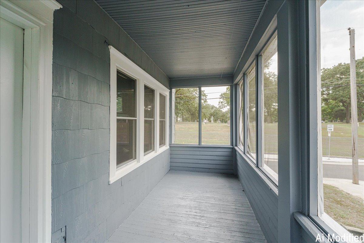 35 Manitoba Avenue Property Photo 4