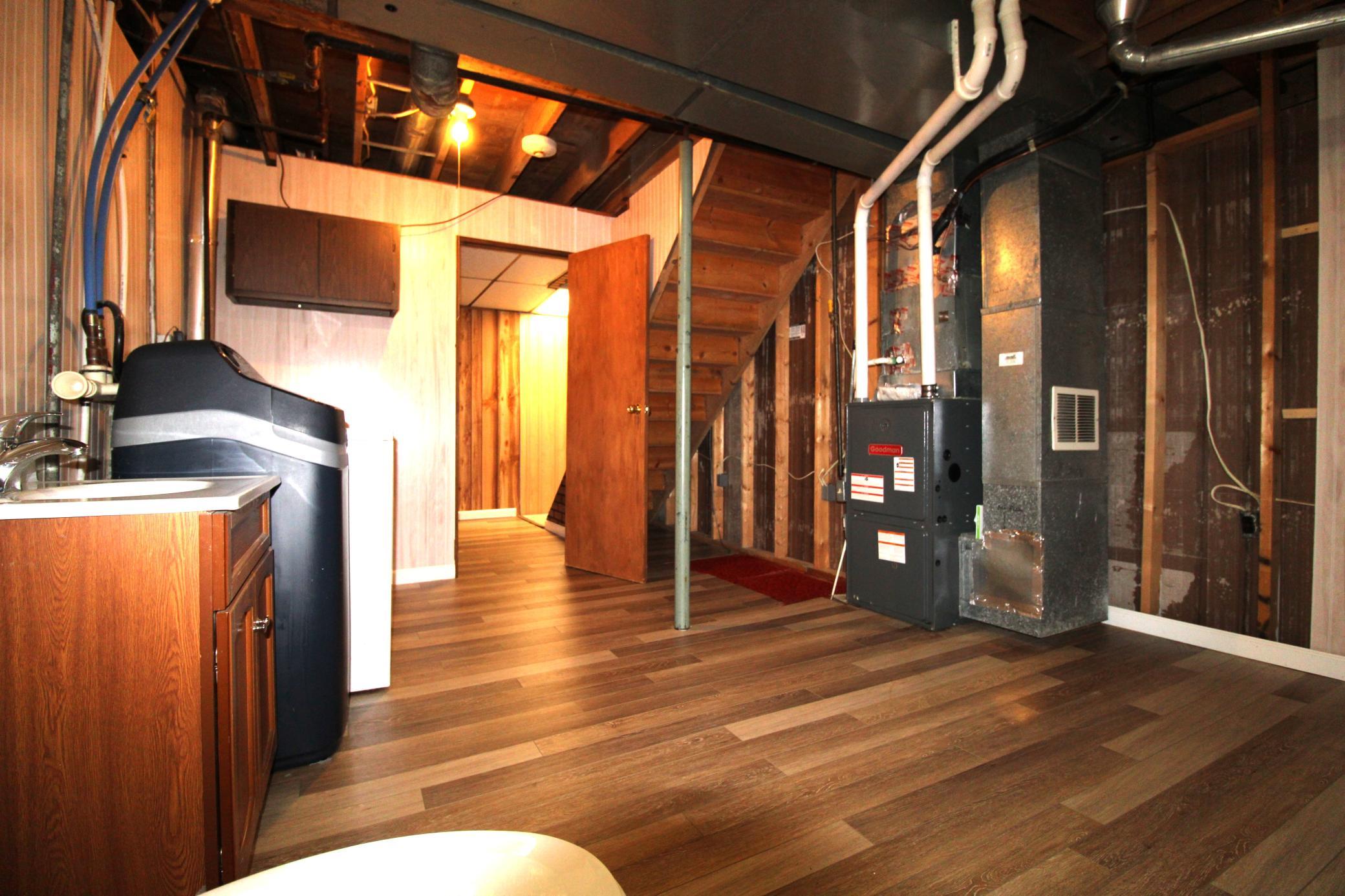 7131304 Property Photo 25