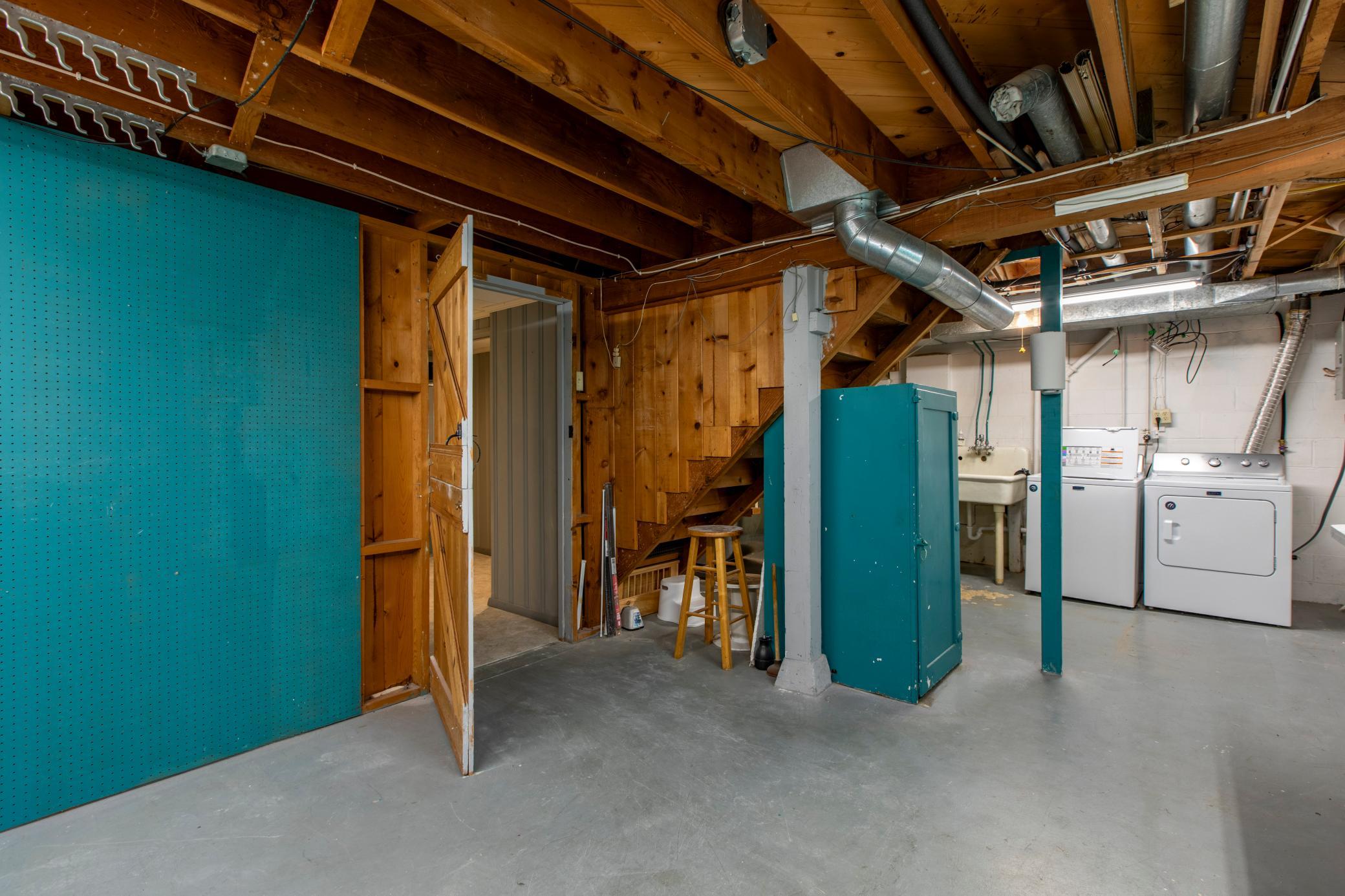 1412 14th Avenue Ne Property Photo 24
