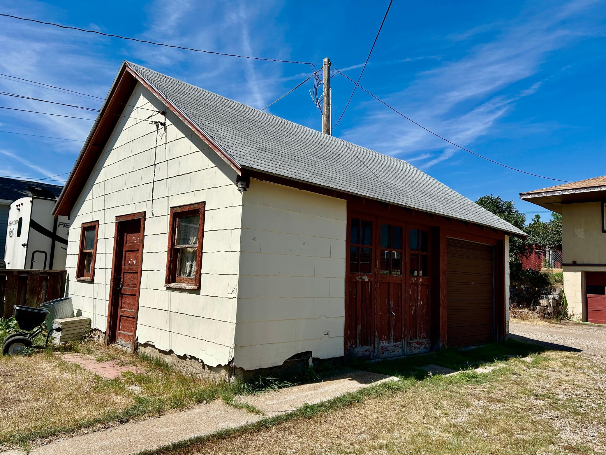 214 6th Street Nw Property Photo 4