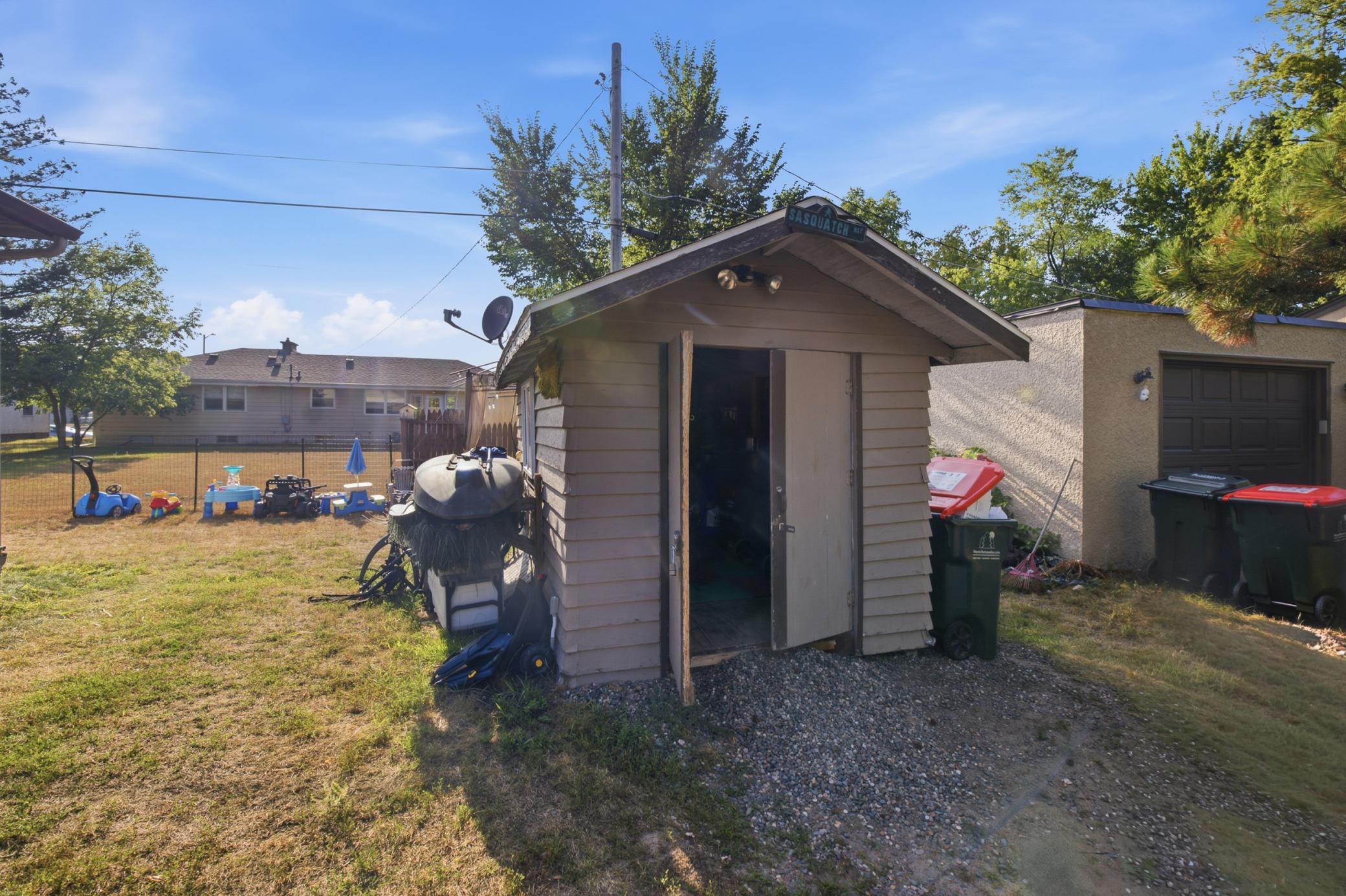 1023 8th Avenue Ne Property Photo 18