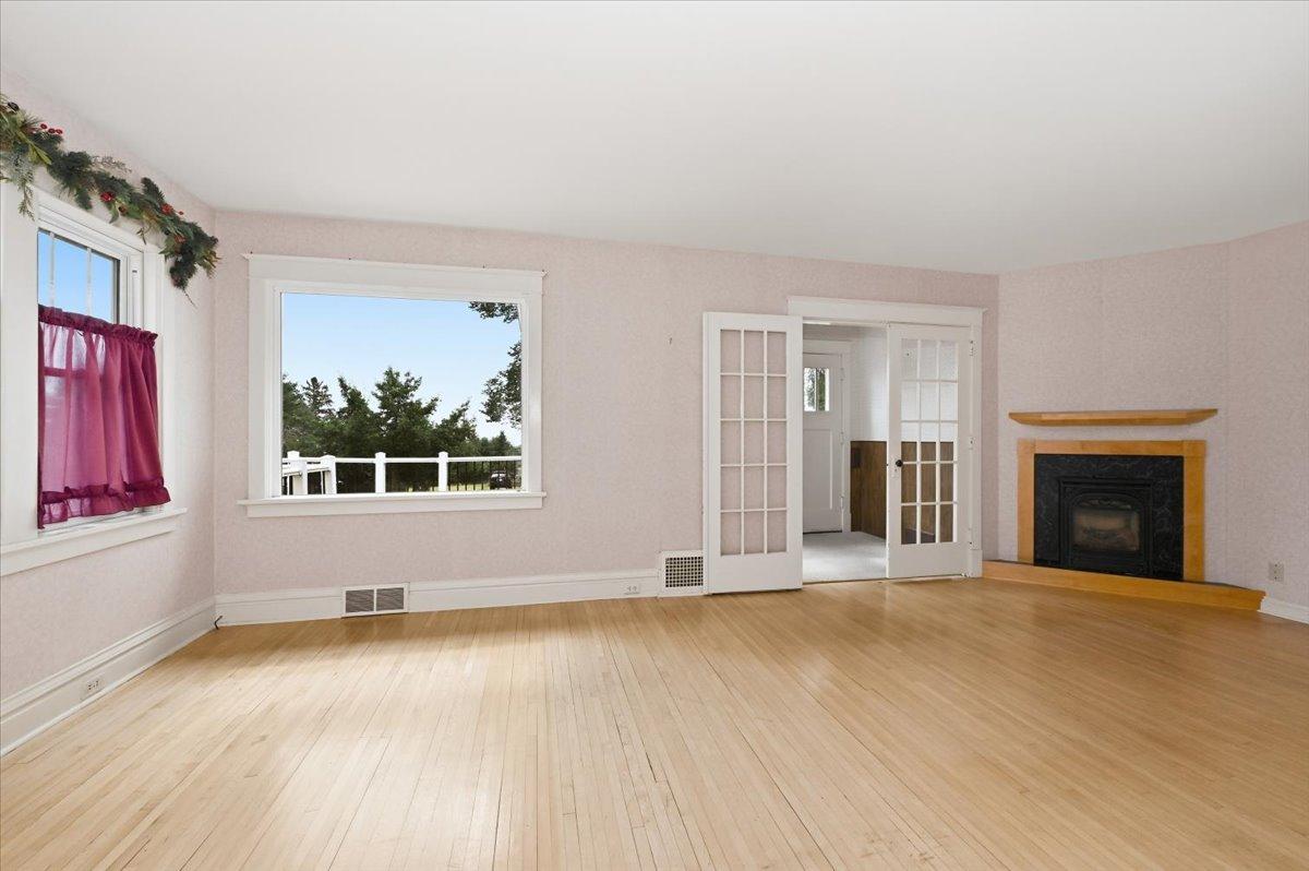 2417 Jefferson Street Property Photo 4