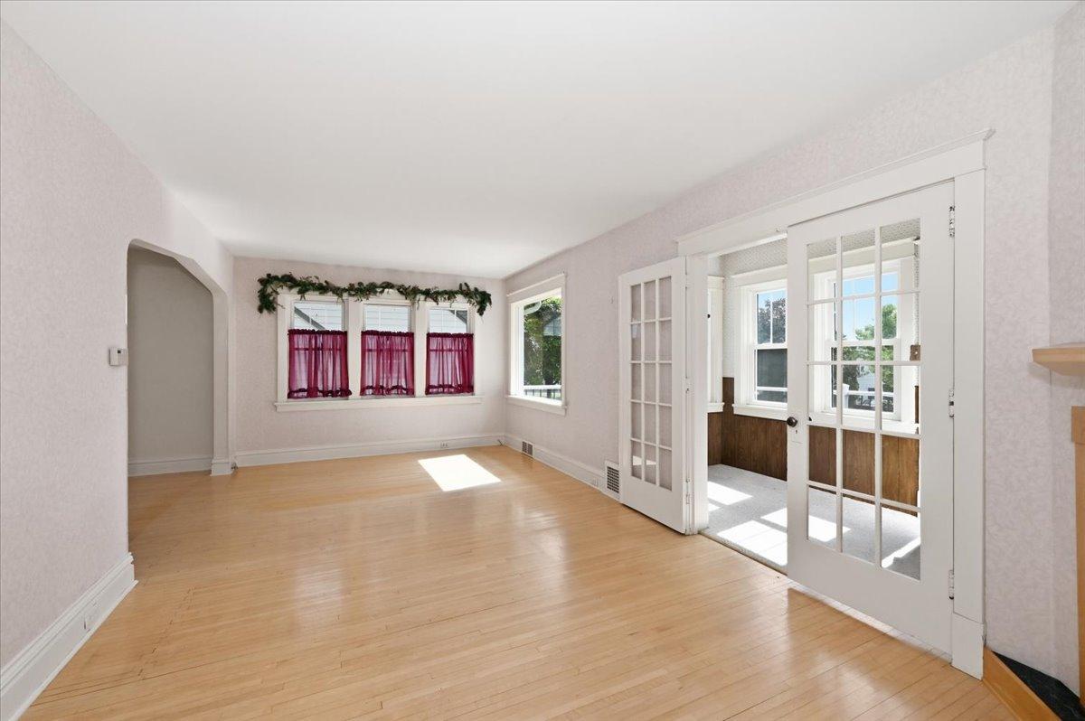 2417 Jefferson Street Property Photo 5
