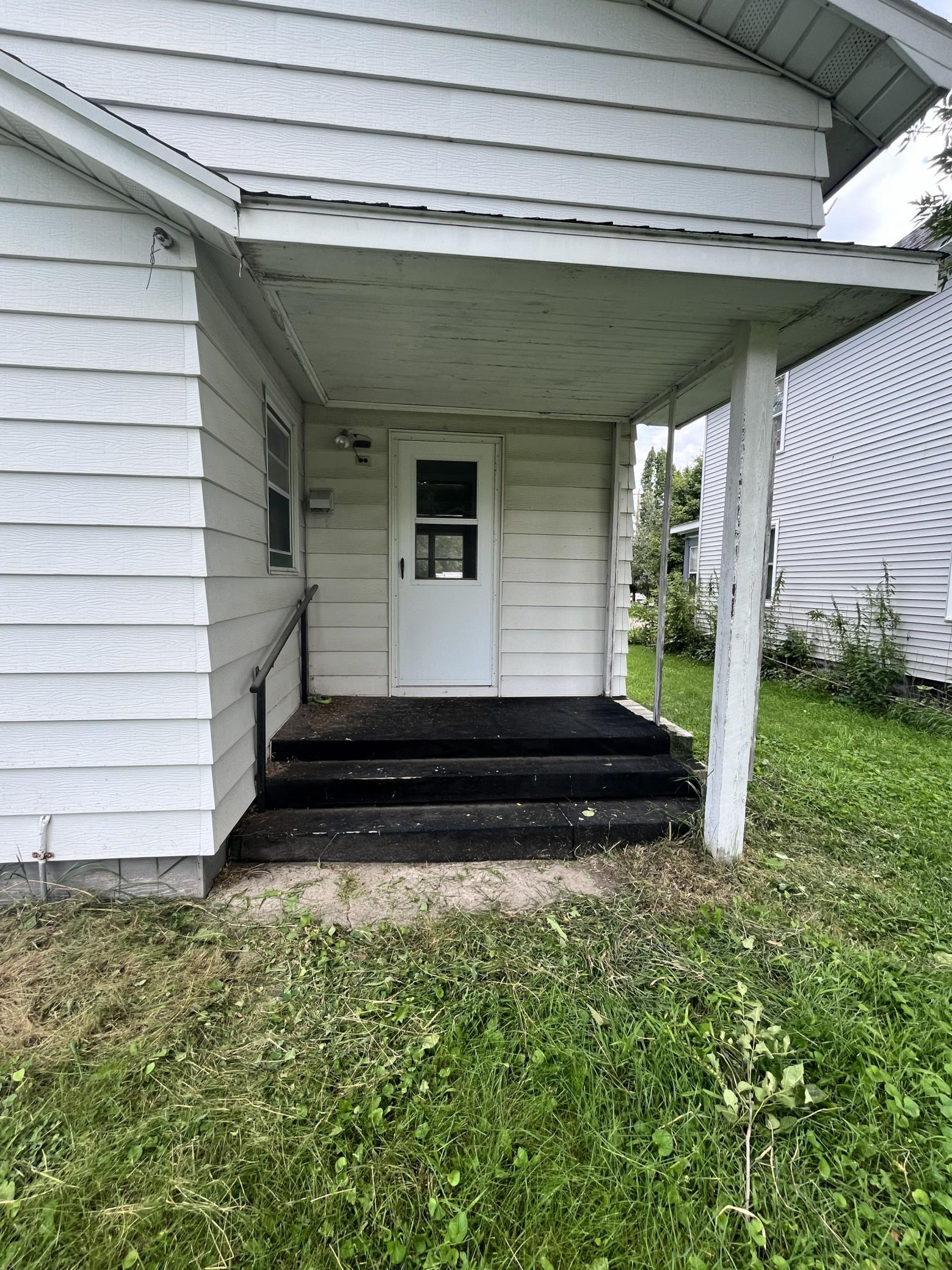 223 1st Street Se Property Photo 5