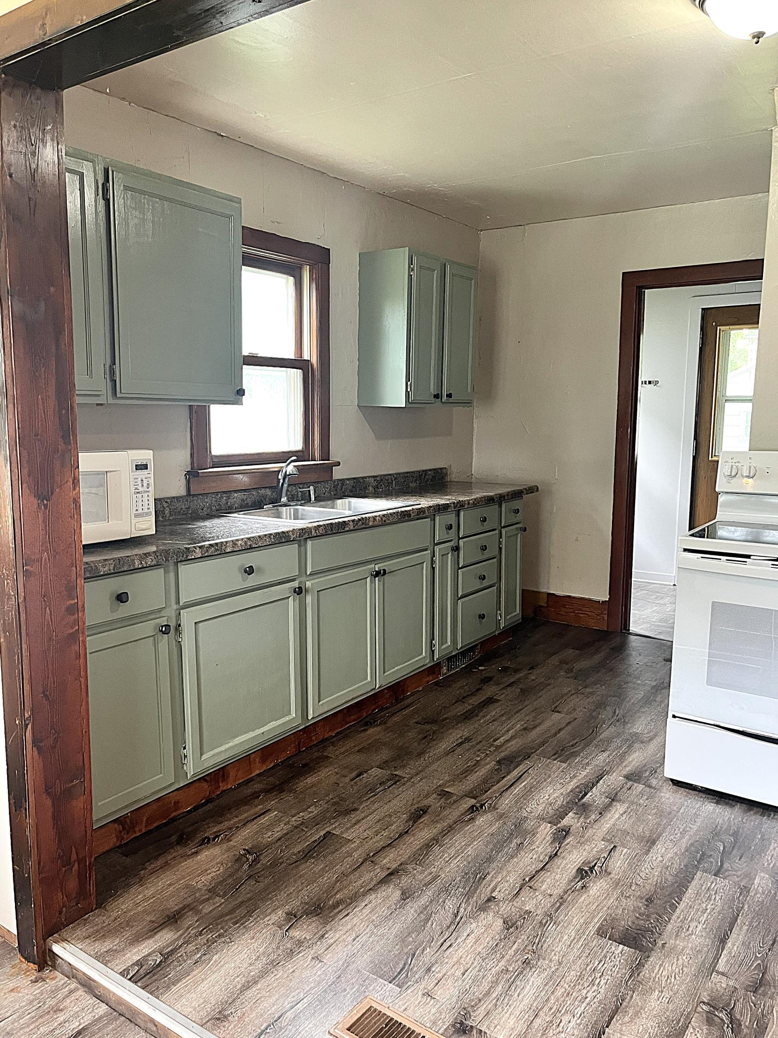 223 1st Street Se Property Photo 12