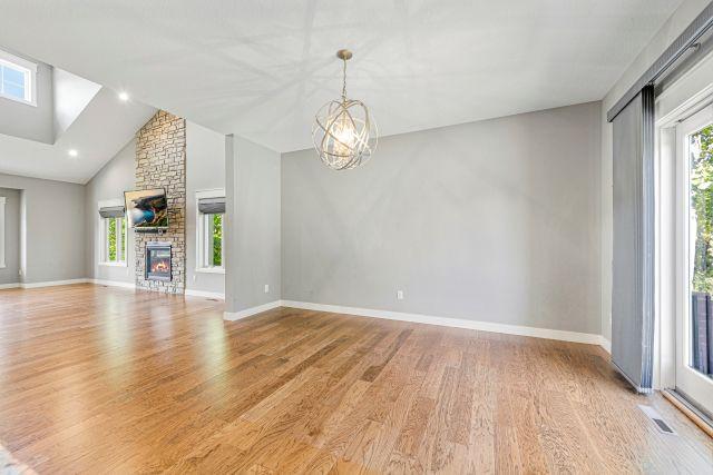 317 Oak Marsh Drive Property Photo 10