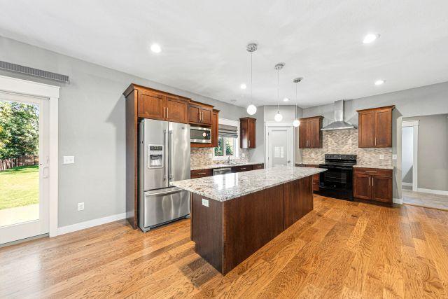 317 Oak Marsh Drive Property Photo 15