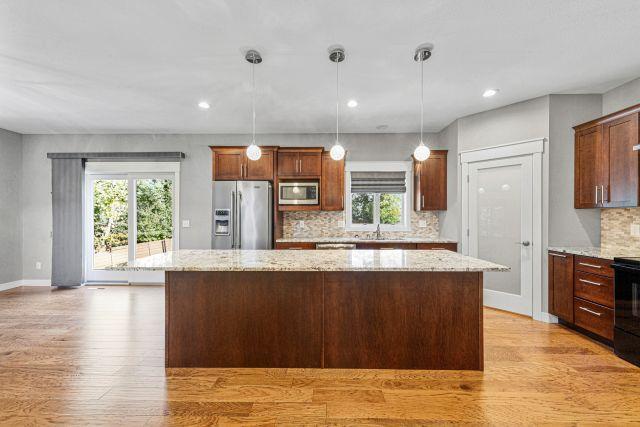 317 Oak Marsh Drive Property Photo 16