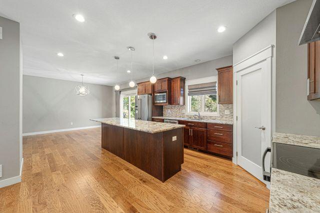 317 Oak Marsh Drive Property Photo 18