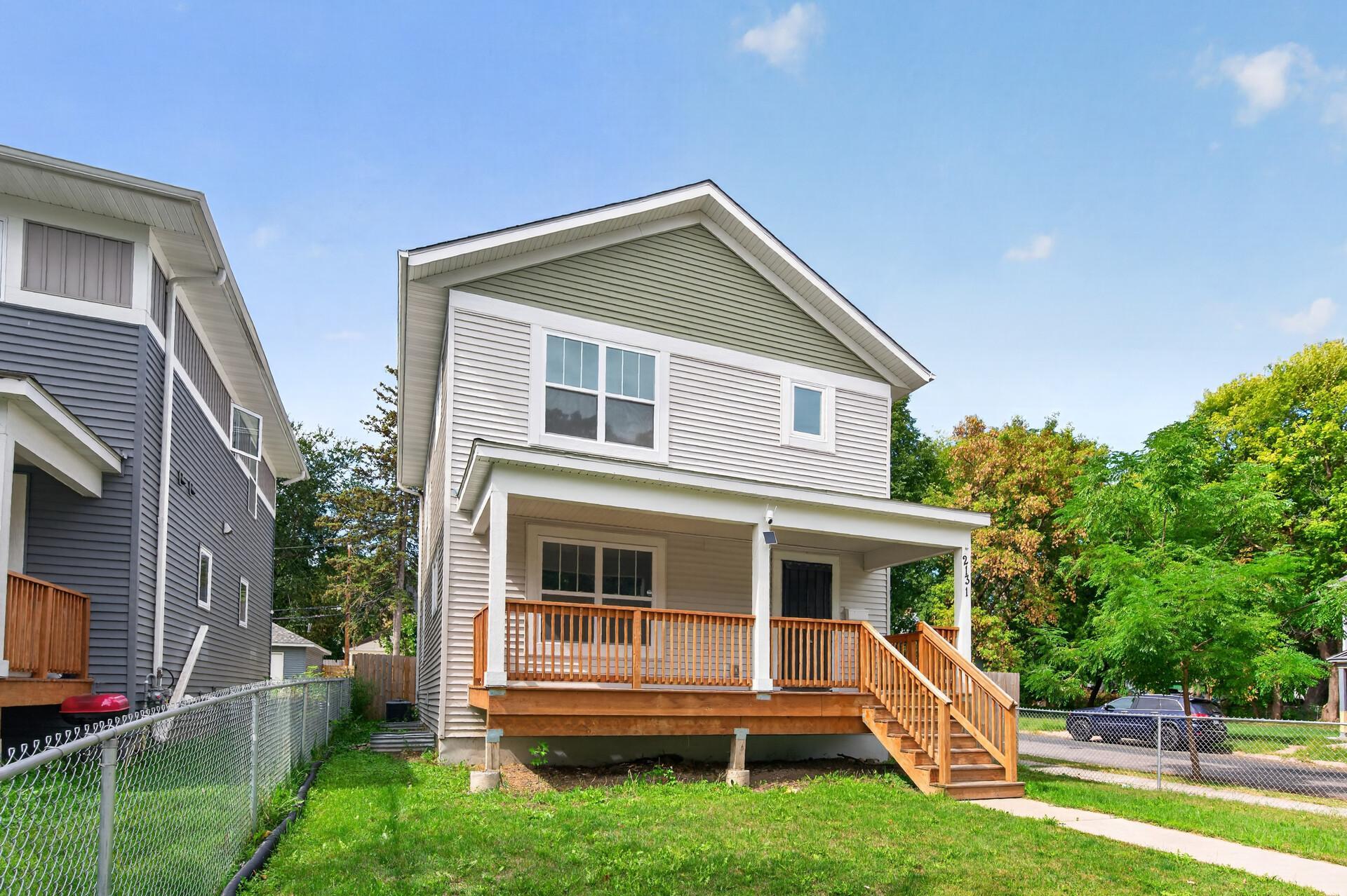 2131 Bryant Avenue N Property Photo 2