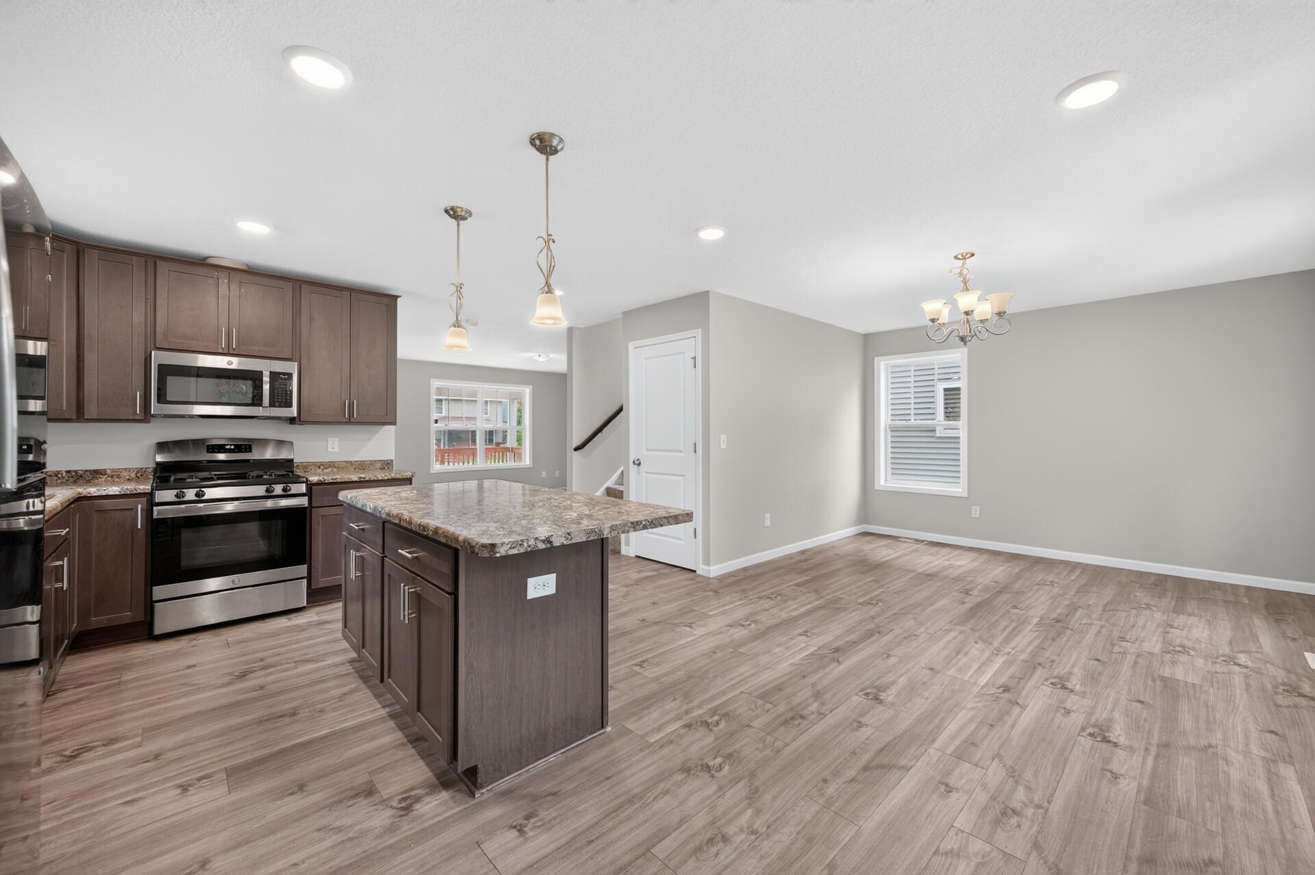 2131 Bryant Avenue N Property Photo 12