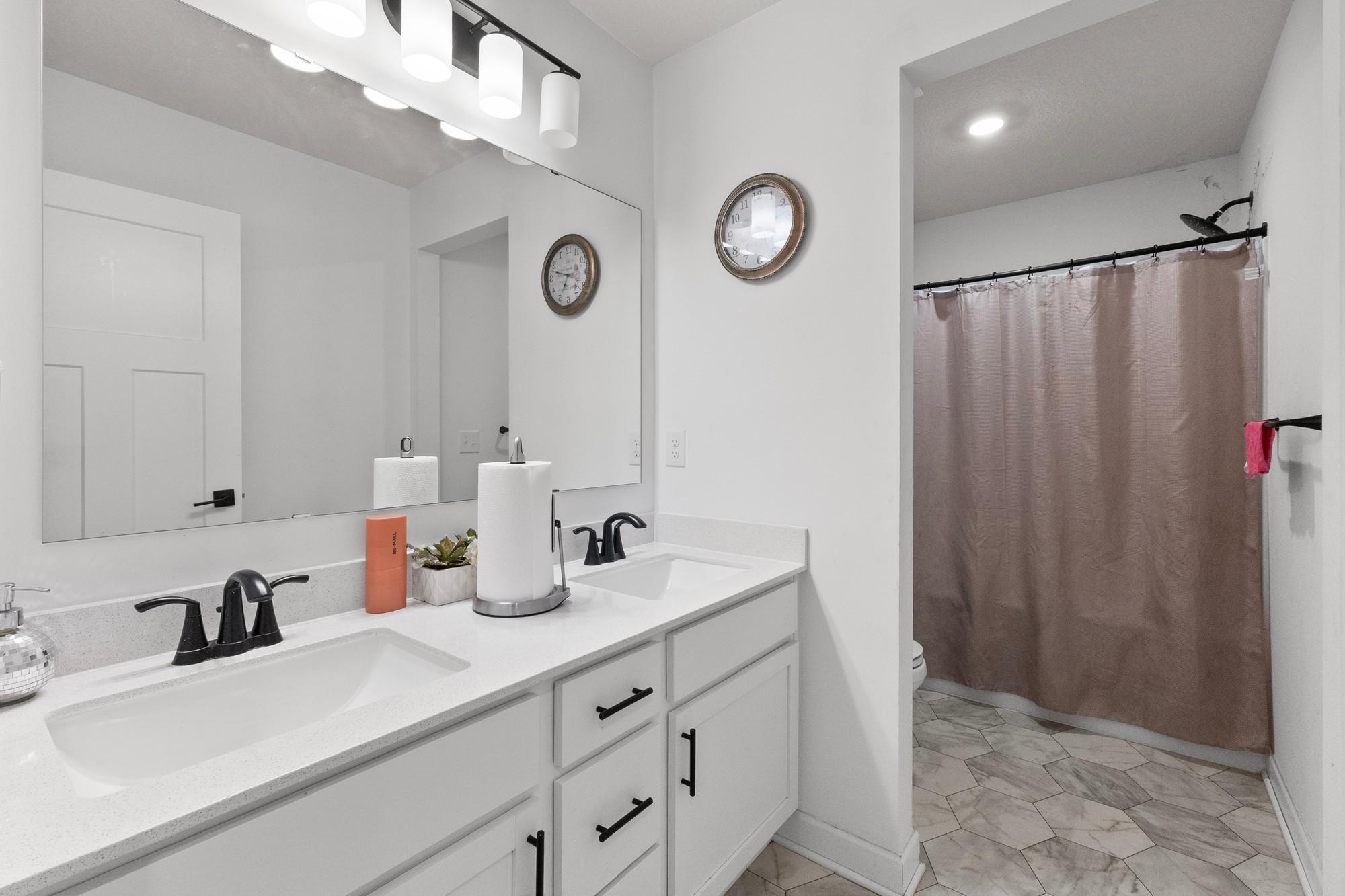 8358 Lamont Avenue Ne Property Photo 33
