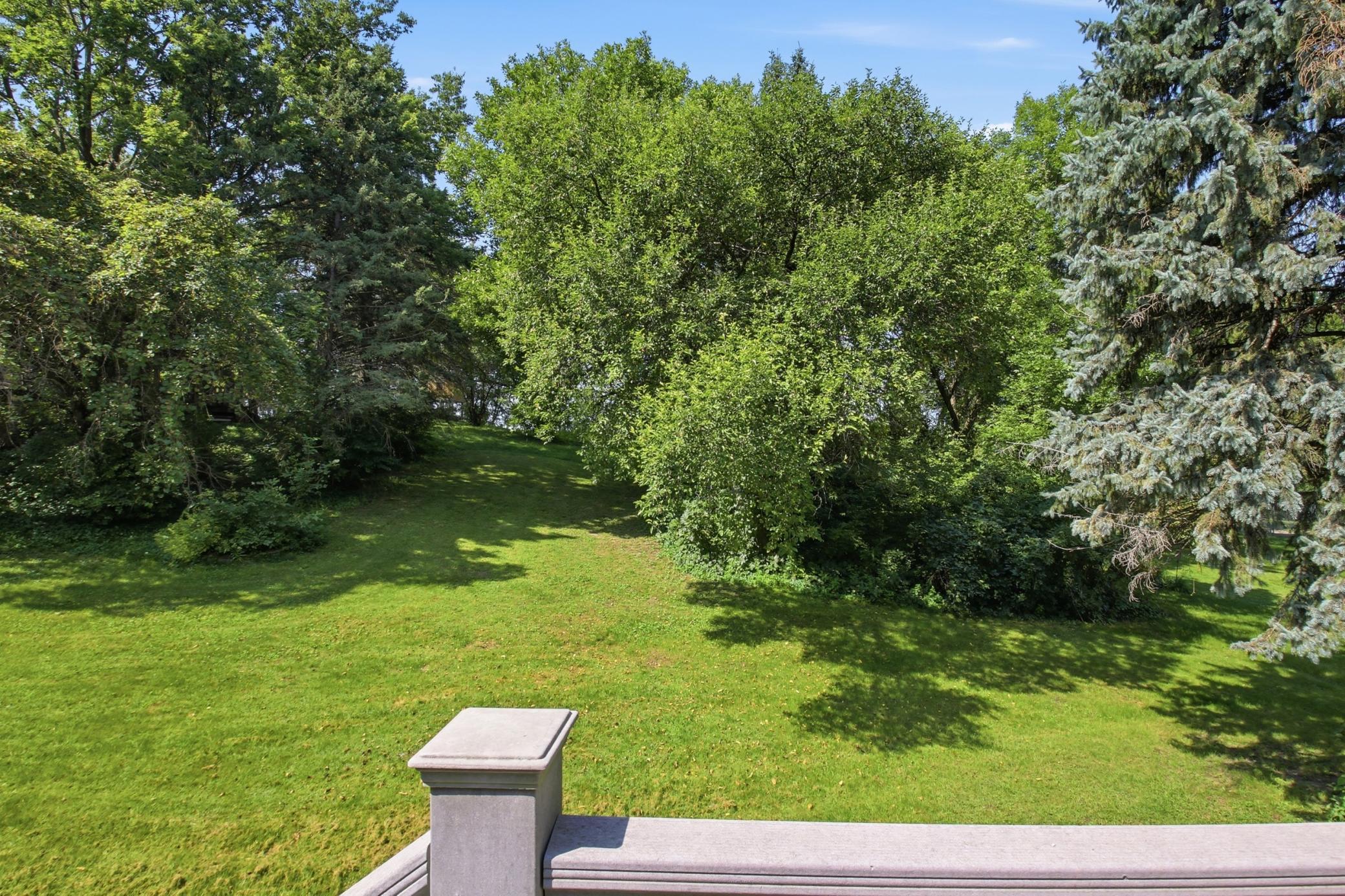 2750 Fairway Drive Ne Property Photo 5