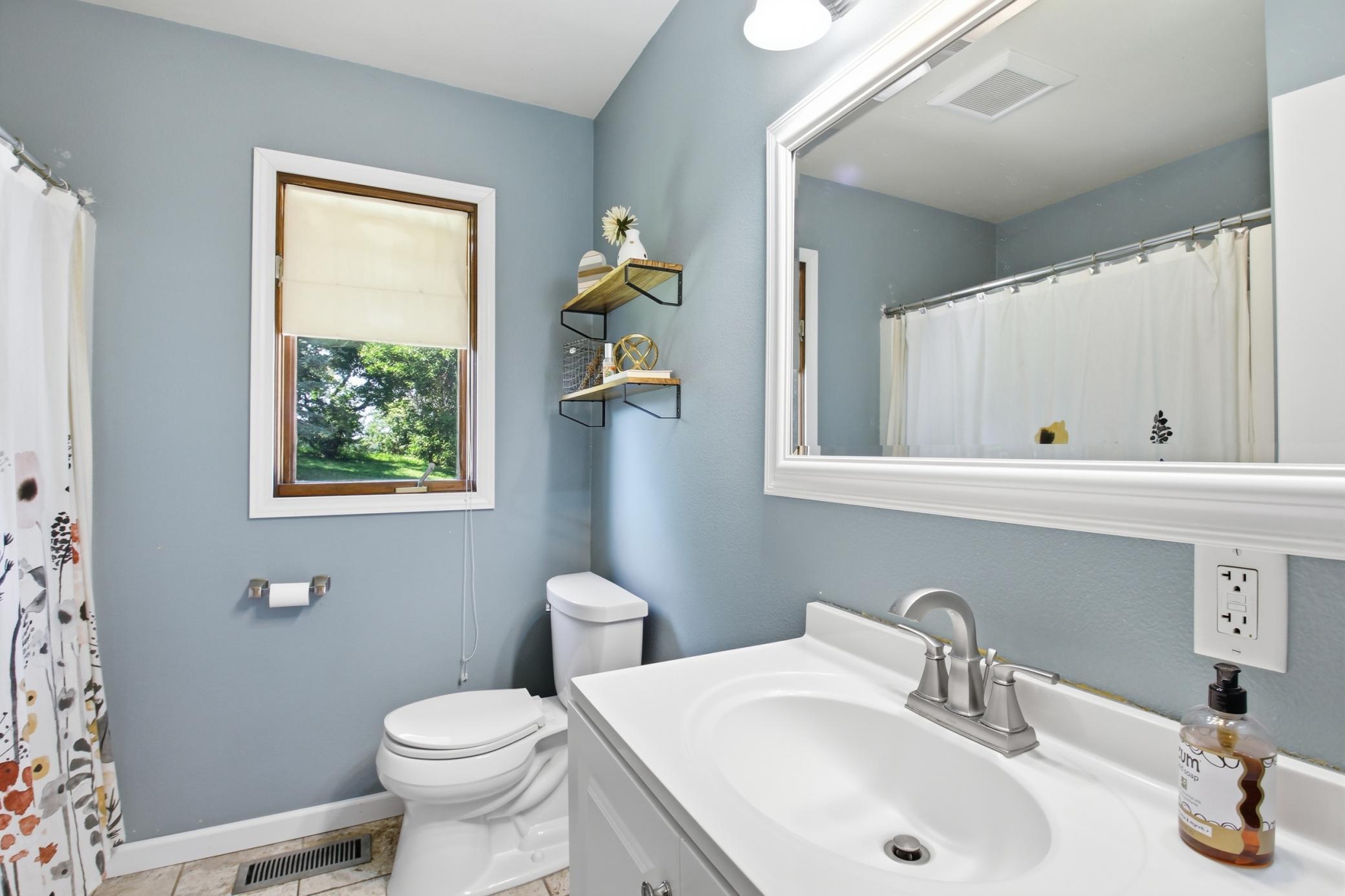 2750 Fairway Drive Ne Property Photo 18