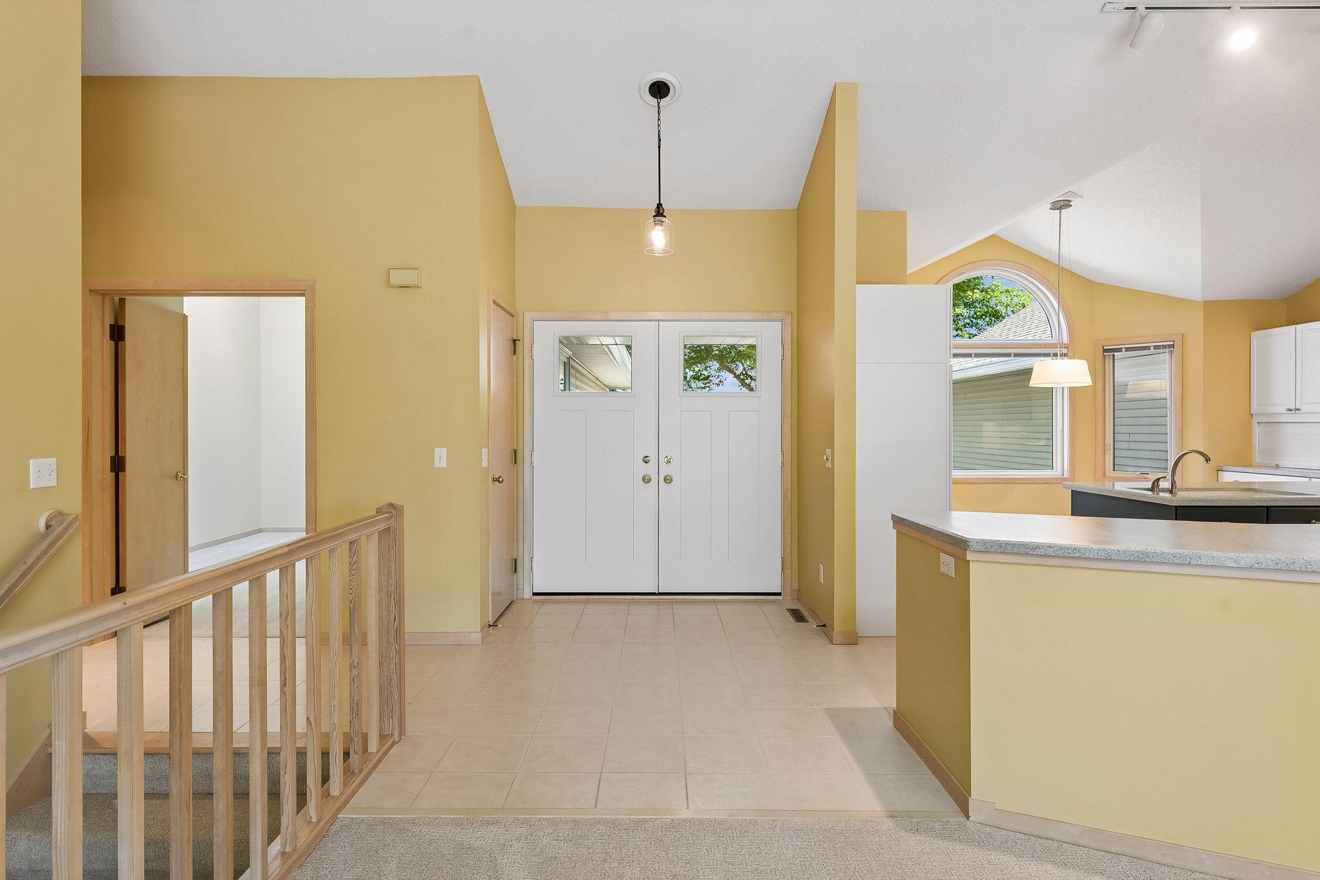 7063 Oak Pointe Curve Property Photo 3