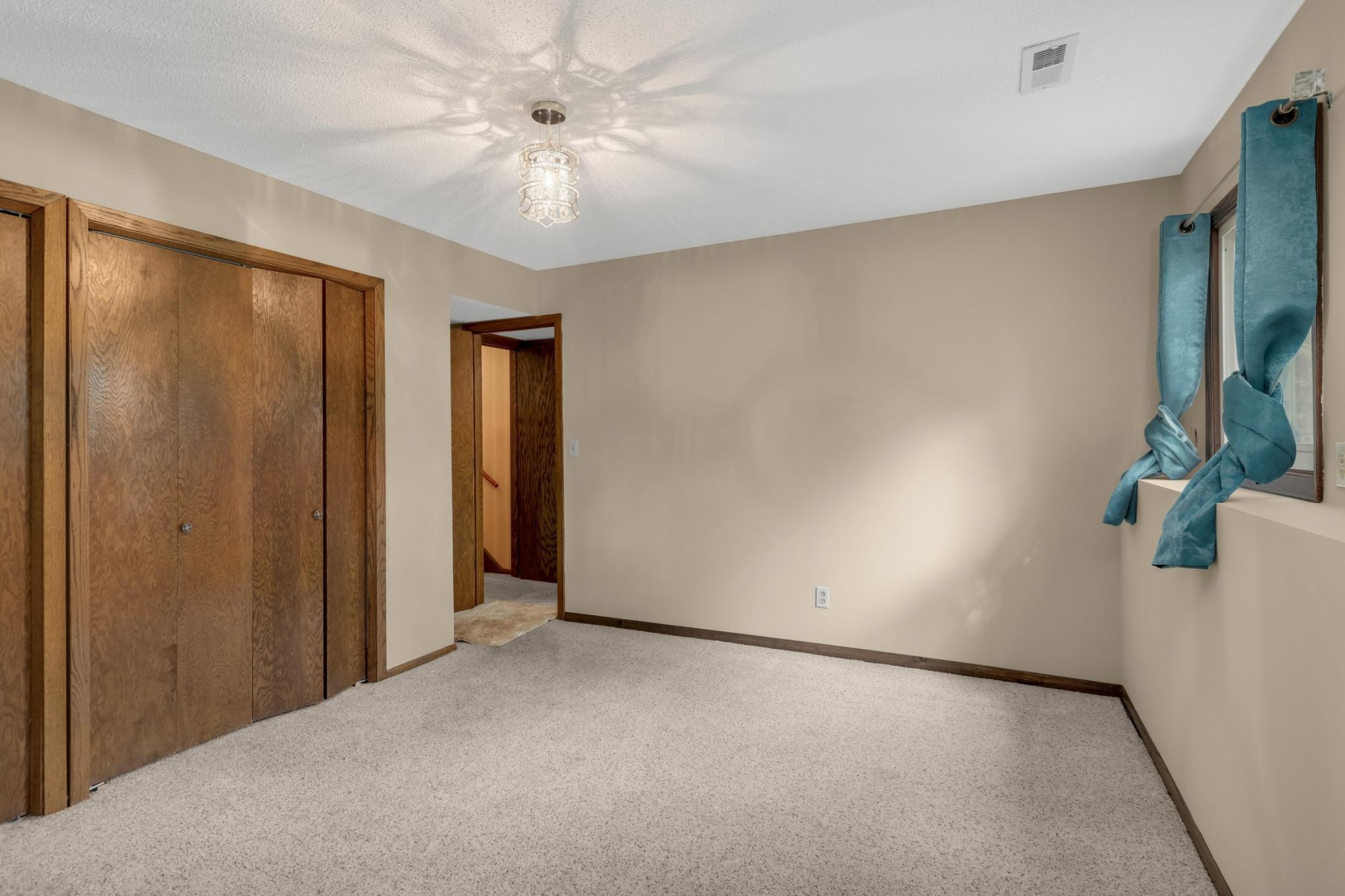 686 Maple Pond Court Property Photo 16