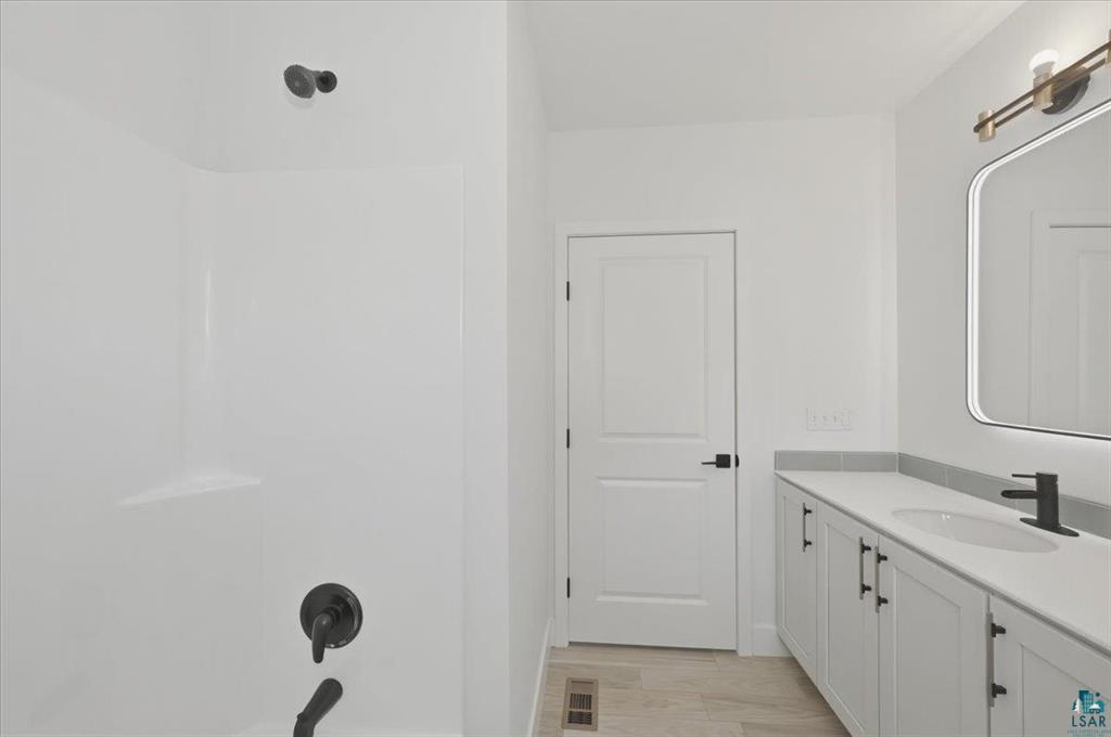 6318 Tower Avenue Property Photo 12