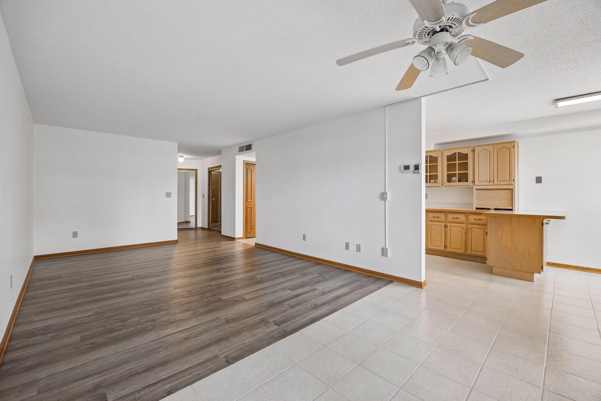 2400 Interlachen Road 119 Property Photo 9