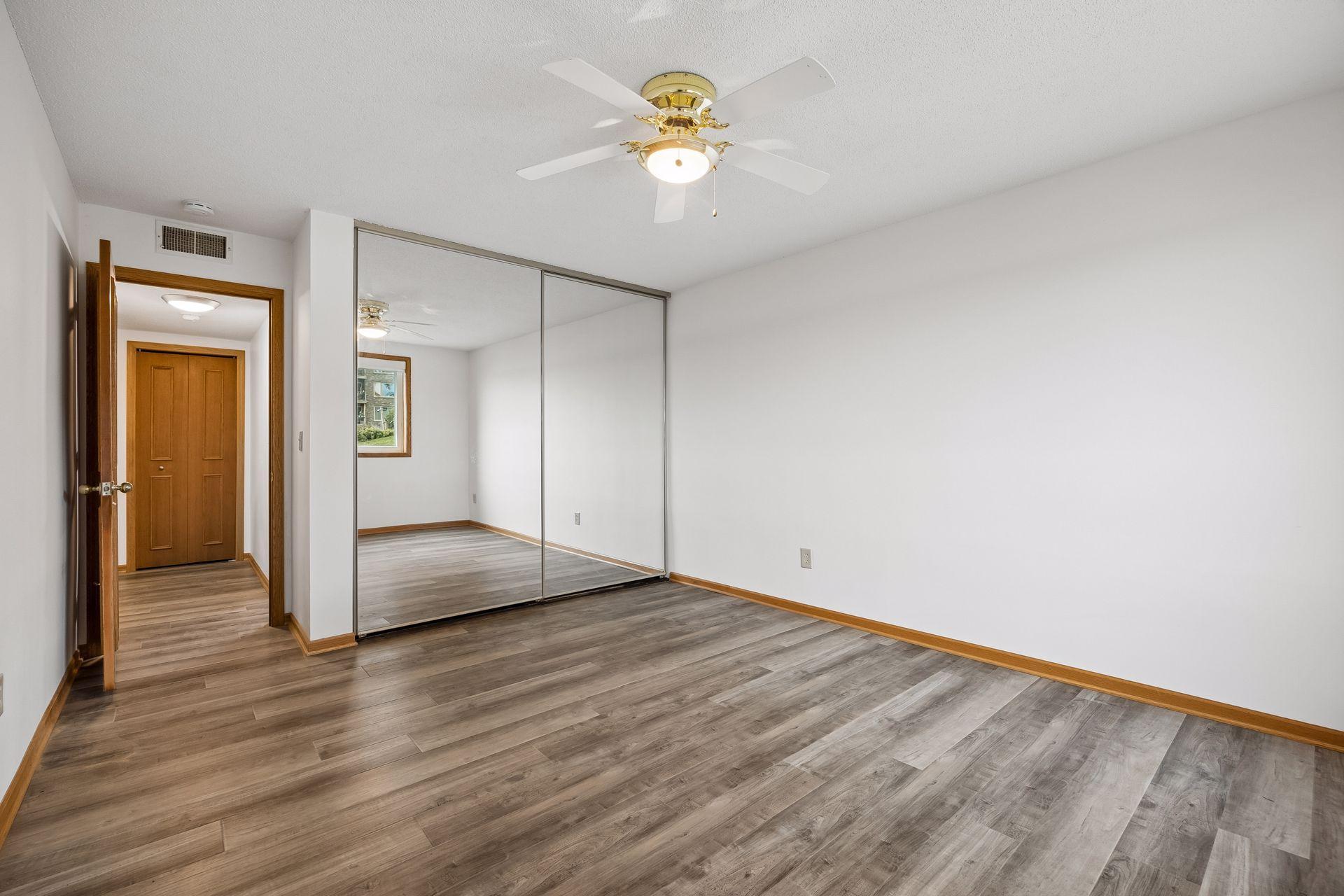 2400 Interlachen Road 119 Property Photo 20