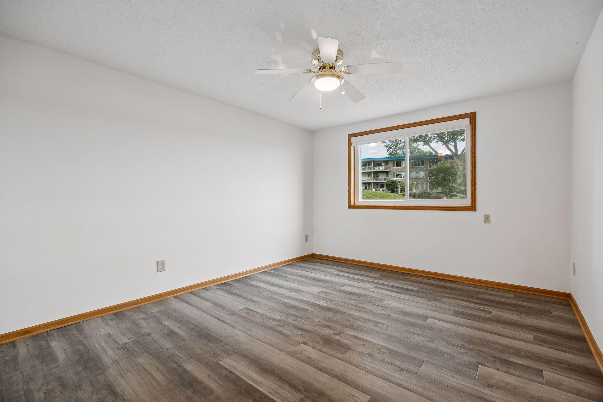 2400 Interlachen Road 119 Property Photo 21
