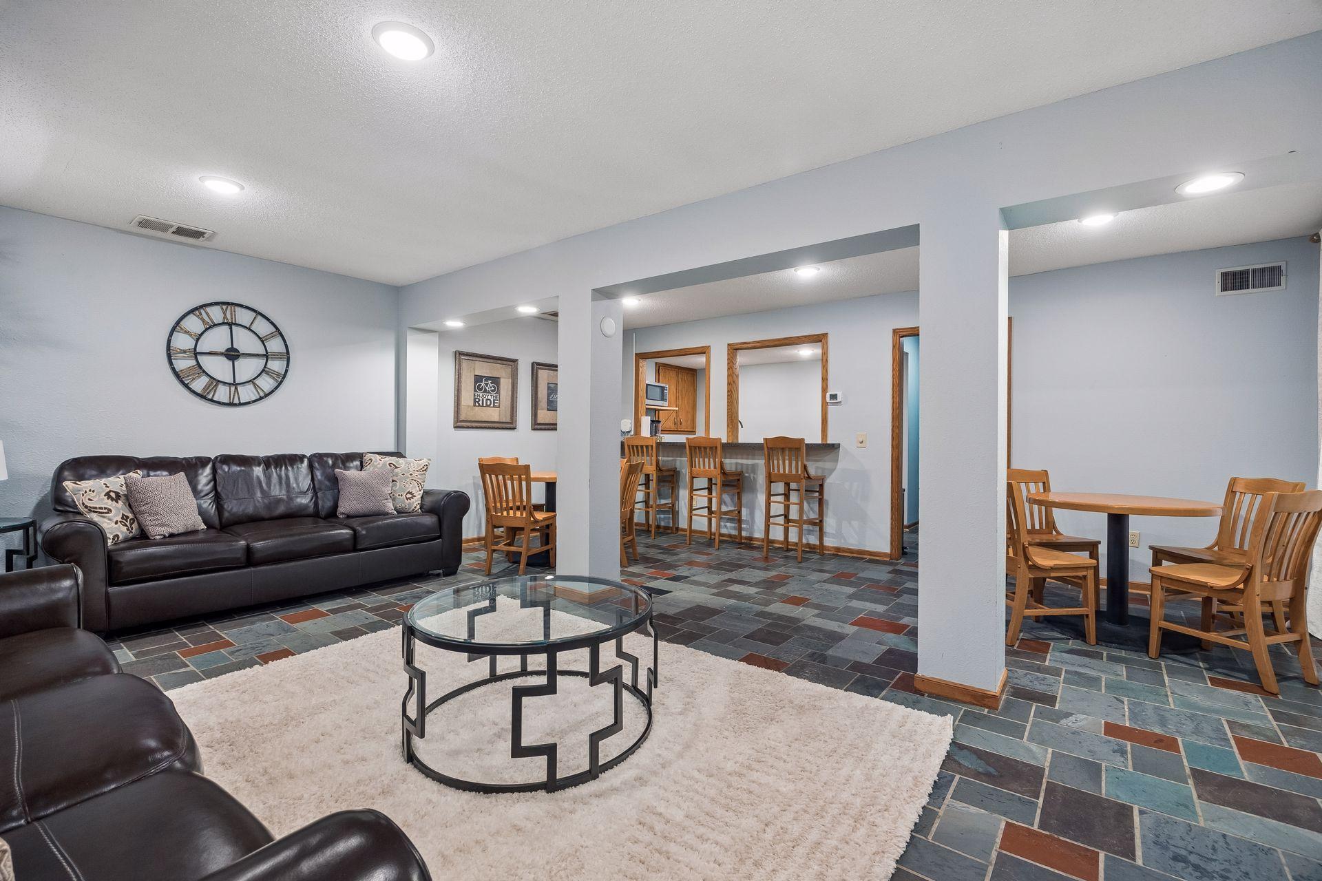2400 Interlachen Road 119 Property Photo 25