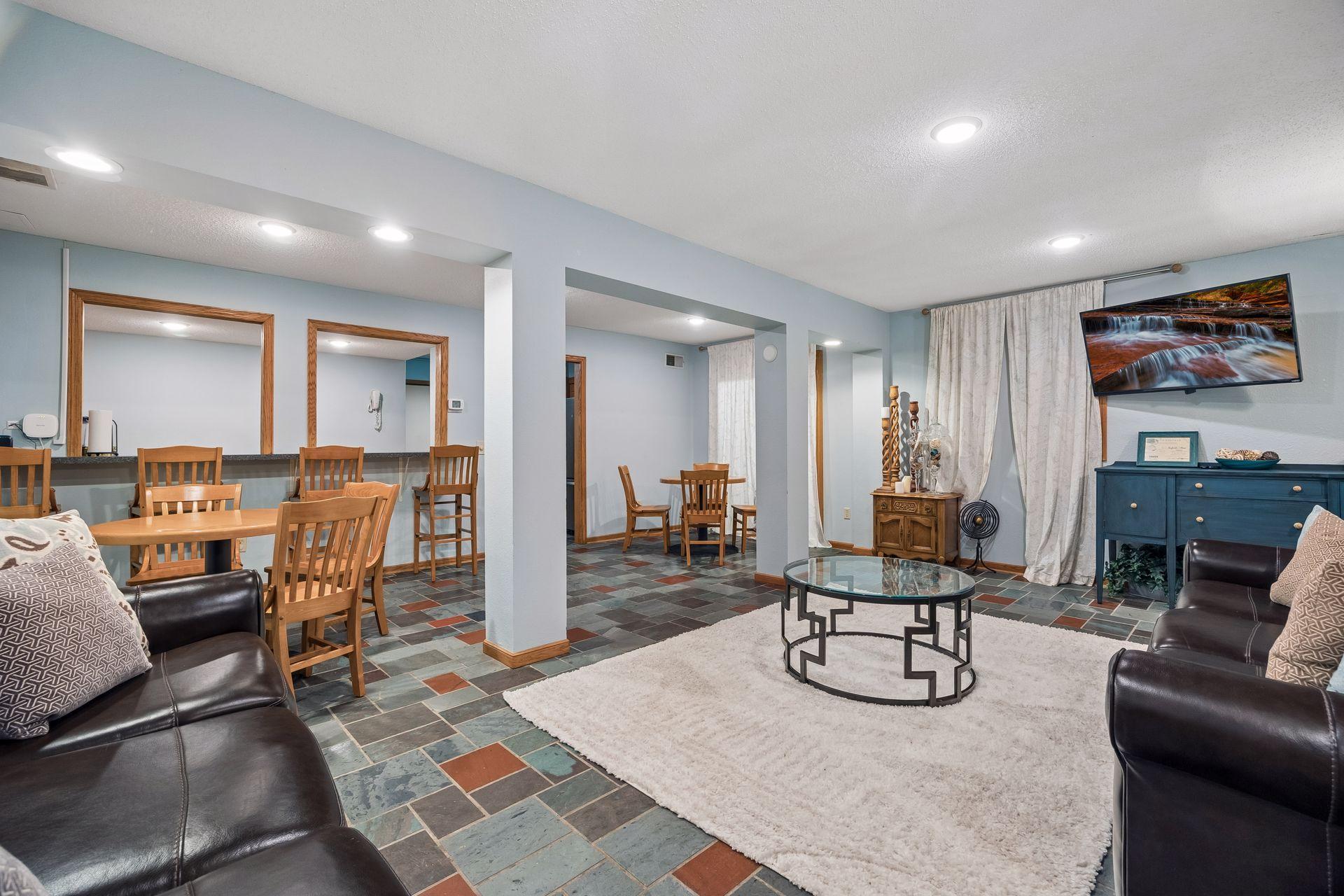 2400 Interlachen Road 119 Property Photo 26