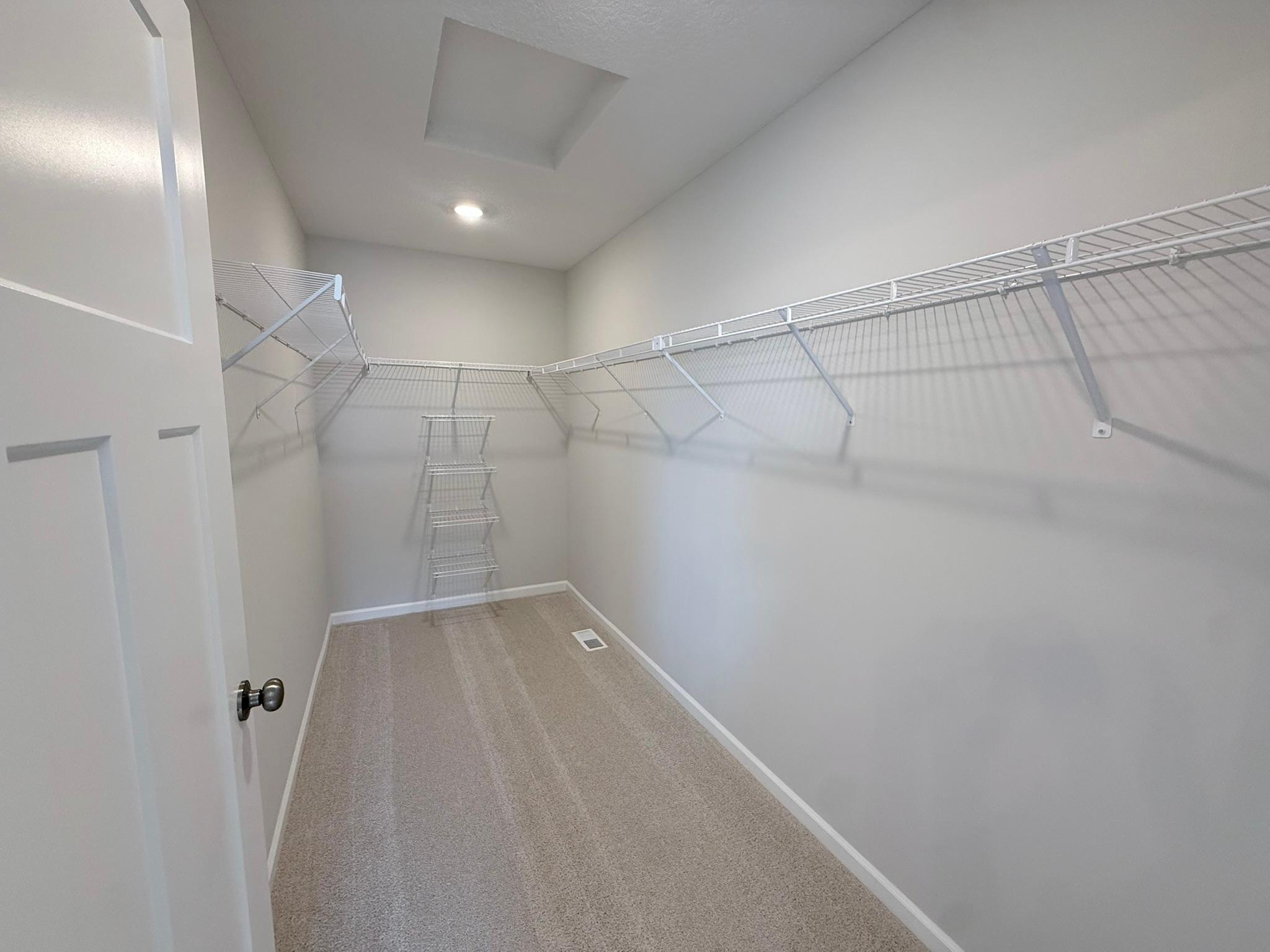 2728 Kepler Avenue Ne Property Photo 14
