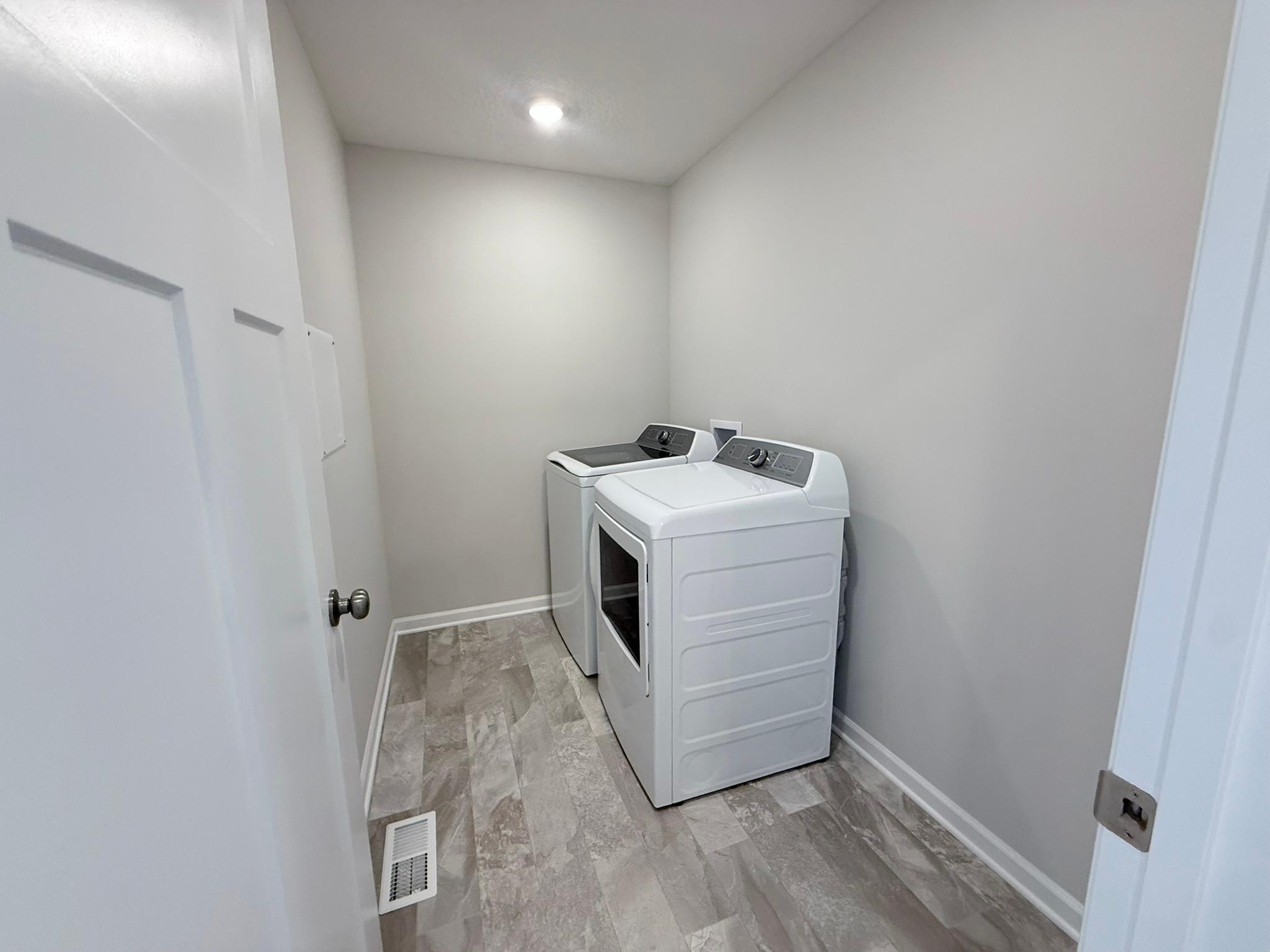 2728 Kepler Avenue Ne Property Photo 15