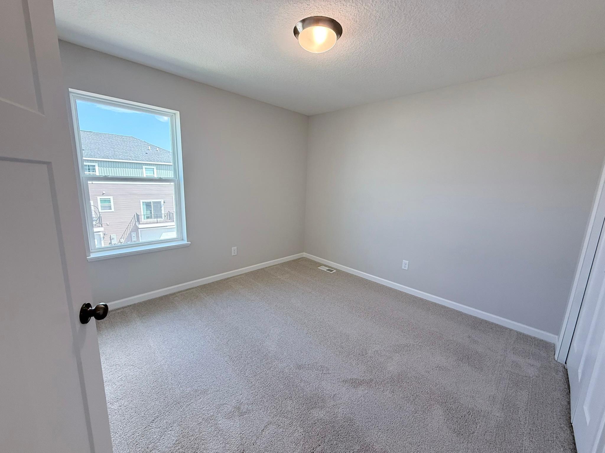 2728 Kepler Avenue Ne Property Photo 17