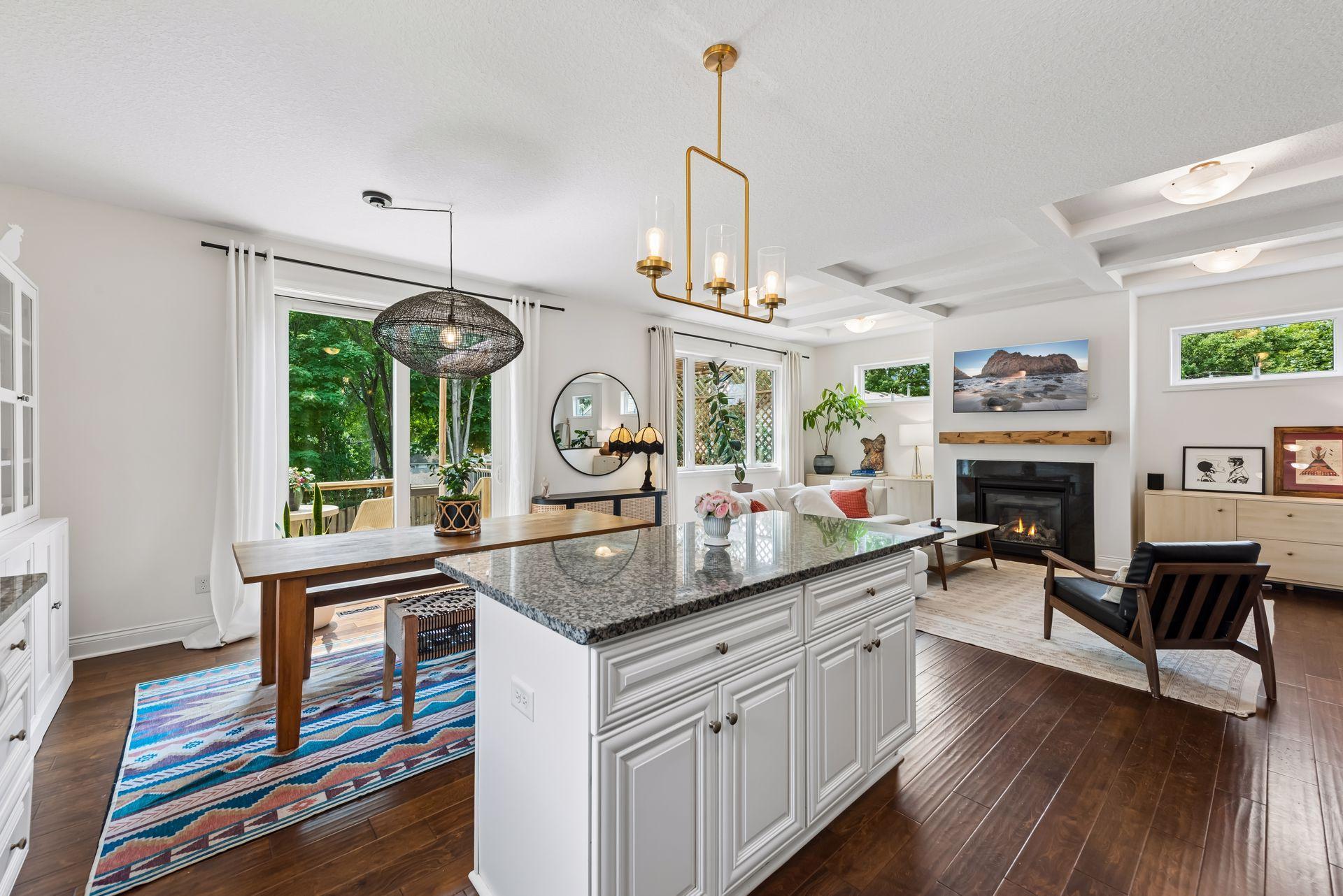 4663 Suffolk Road Property Photo 2