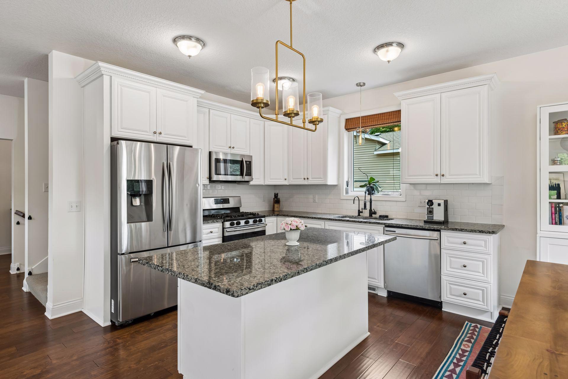 4663 Suffolk Road Property Photo 10