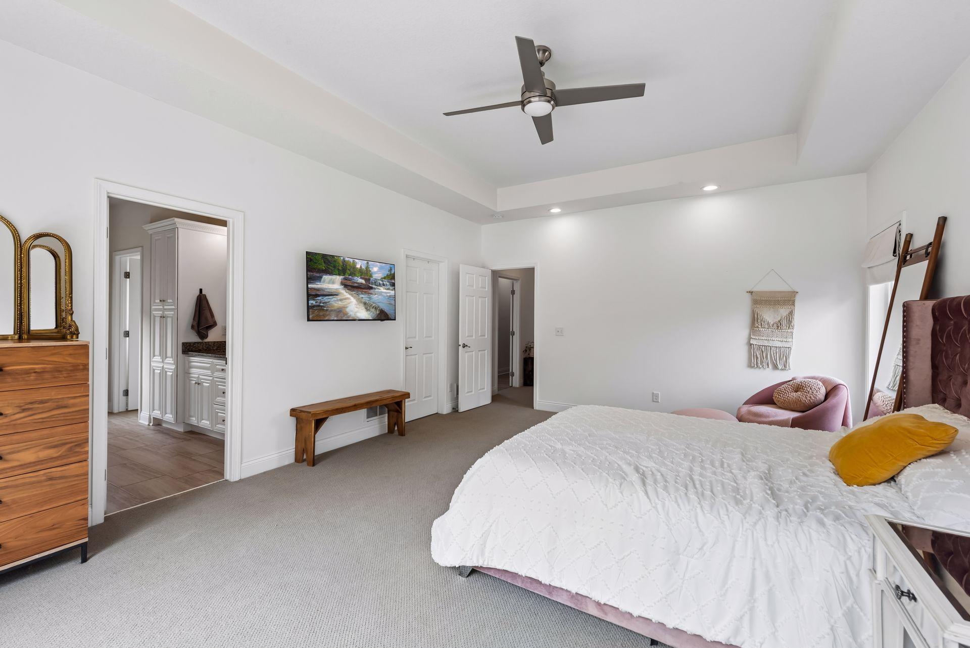 4663 Suffolk Road Property Photo 16