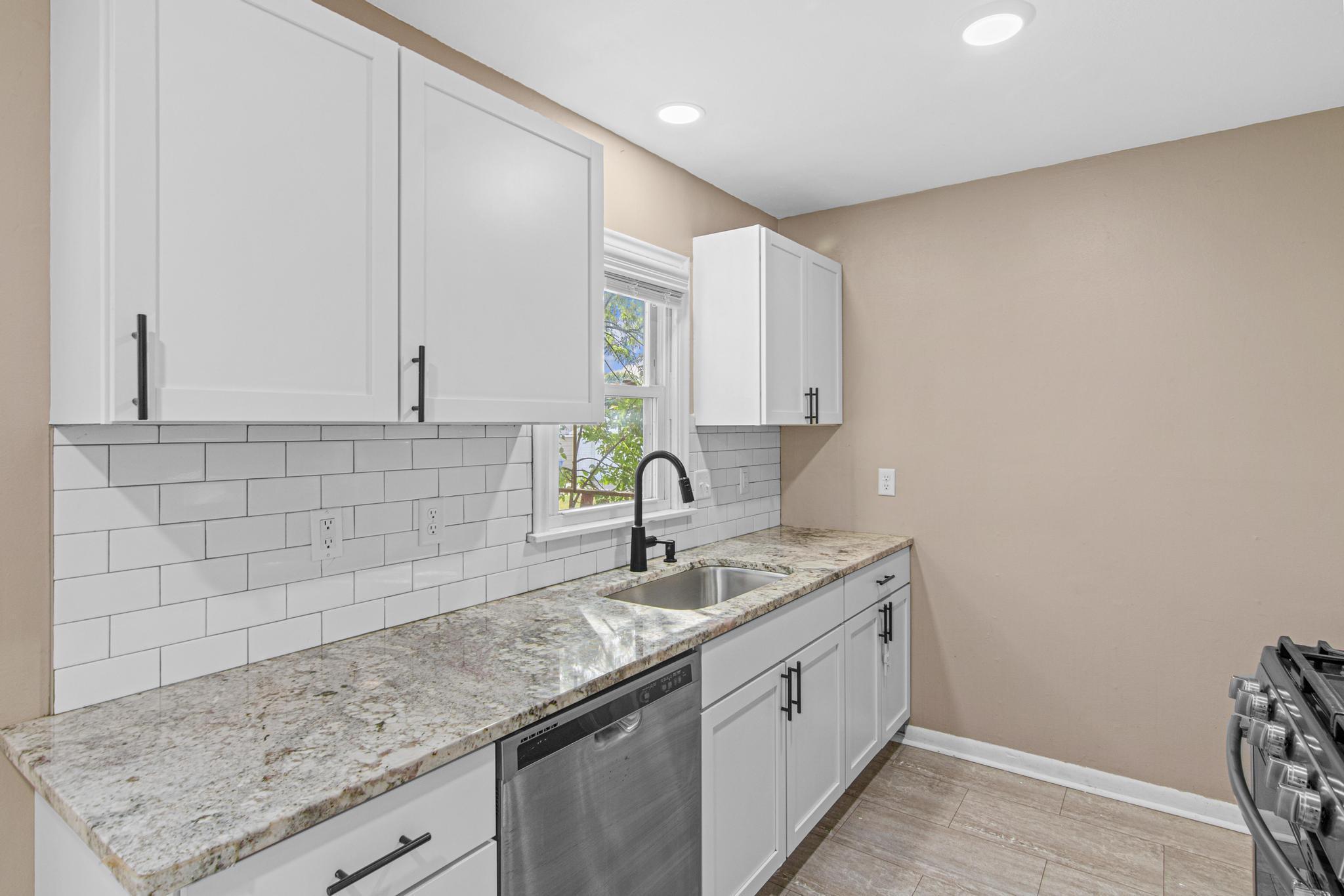 6133 Thomas Avenue S Property Photo 10