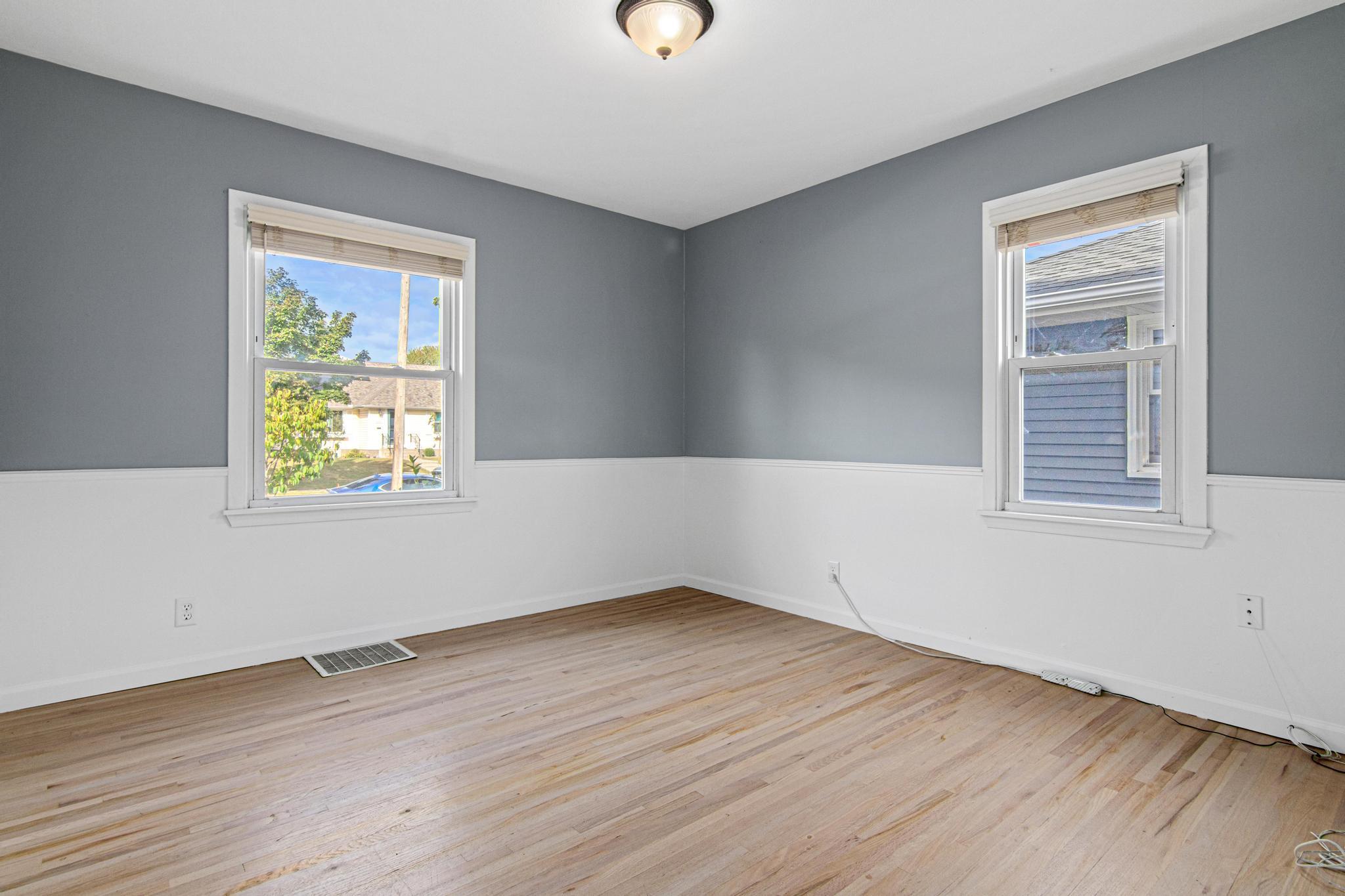 6133 Thomas Avenue S Property Photo 13