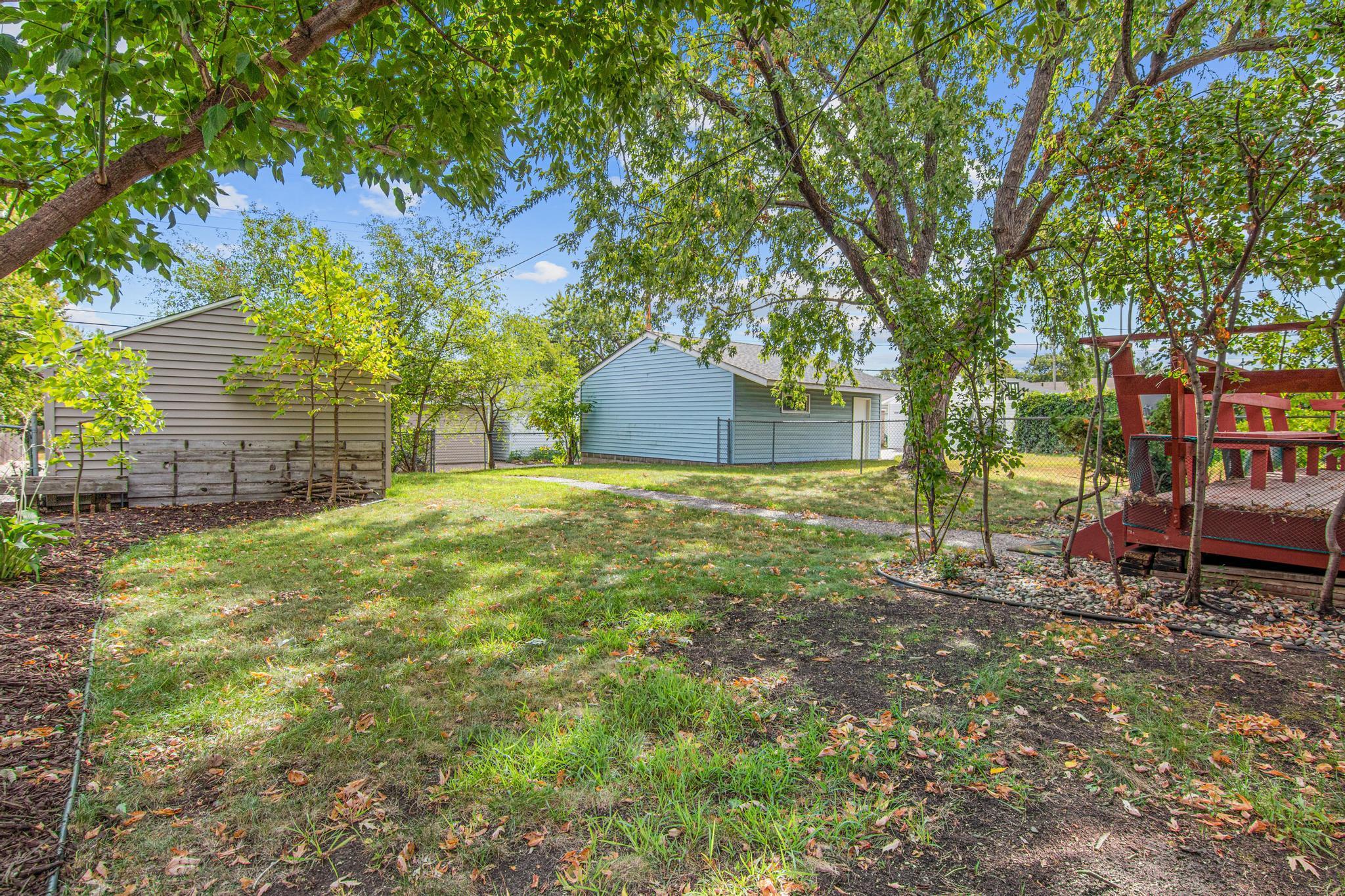 6133 Thomas Avenue S Property Photo 32