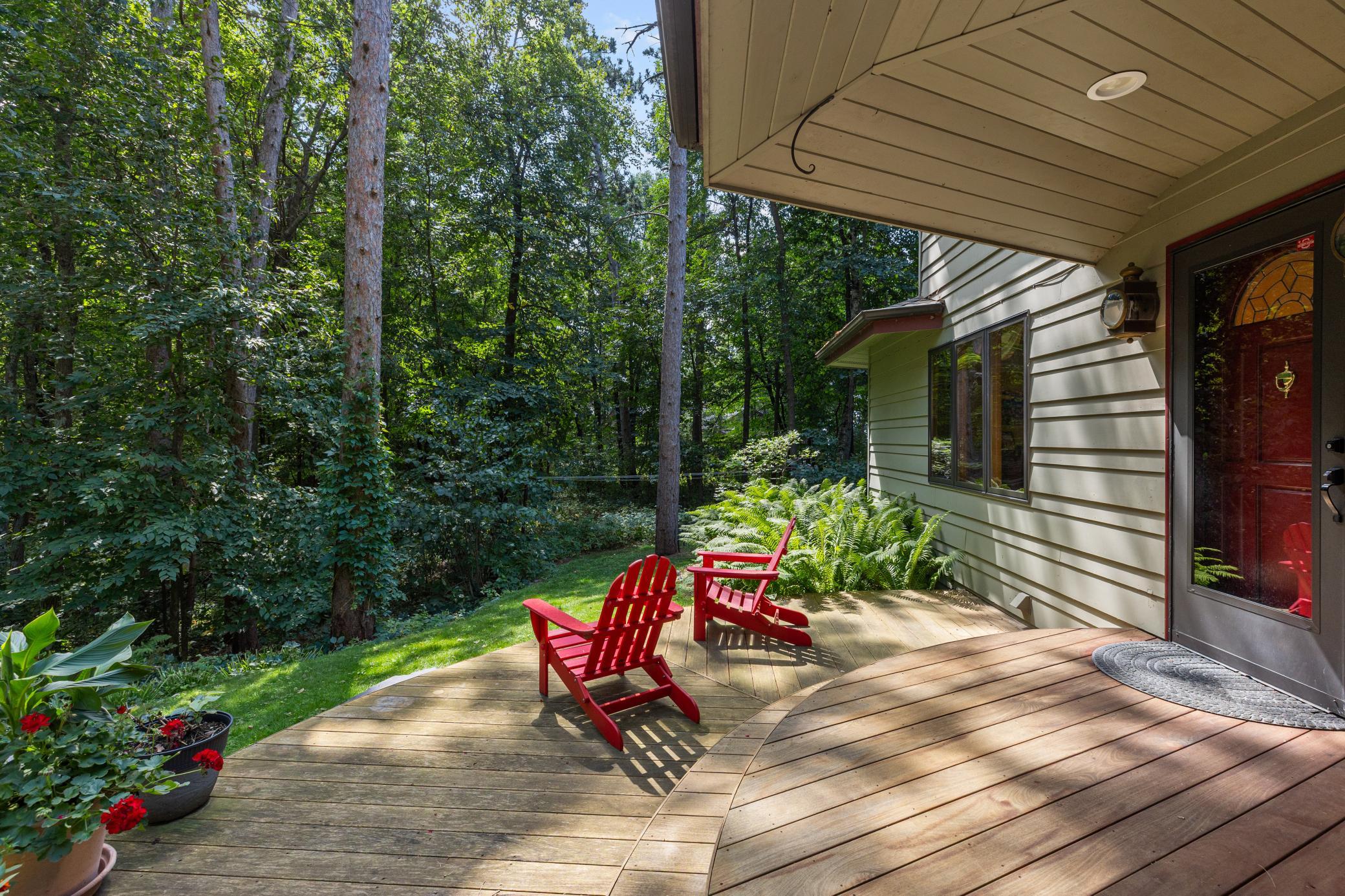 11077 Leisure Lane Property Photo 5