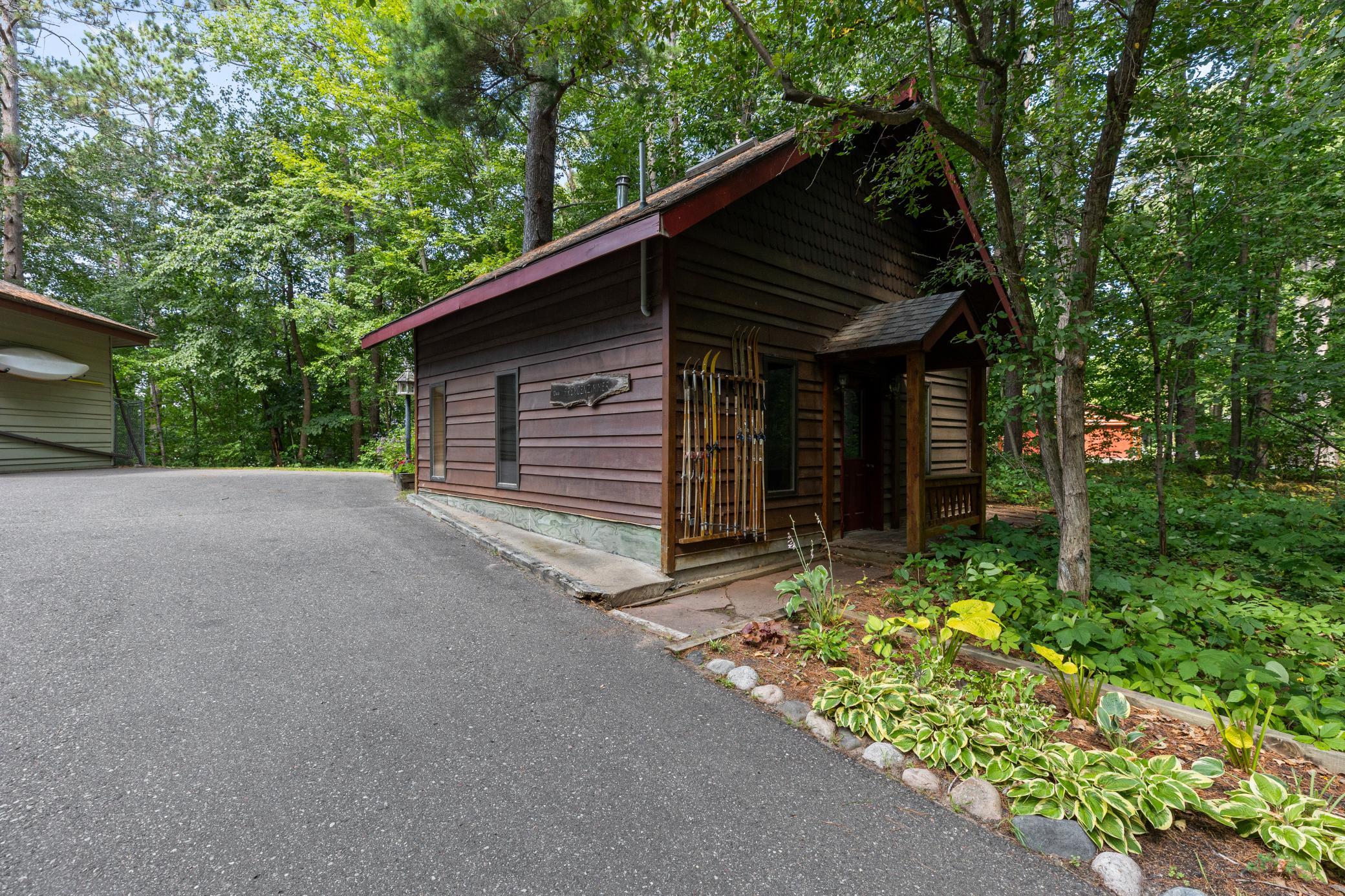 11077 Leisure Lane Property Photo 16
