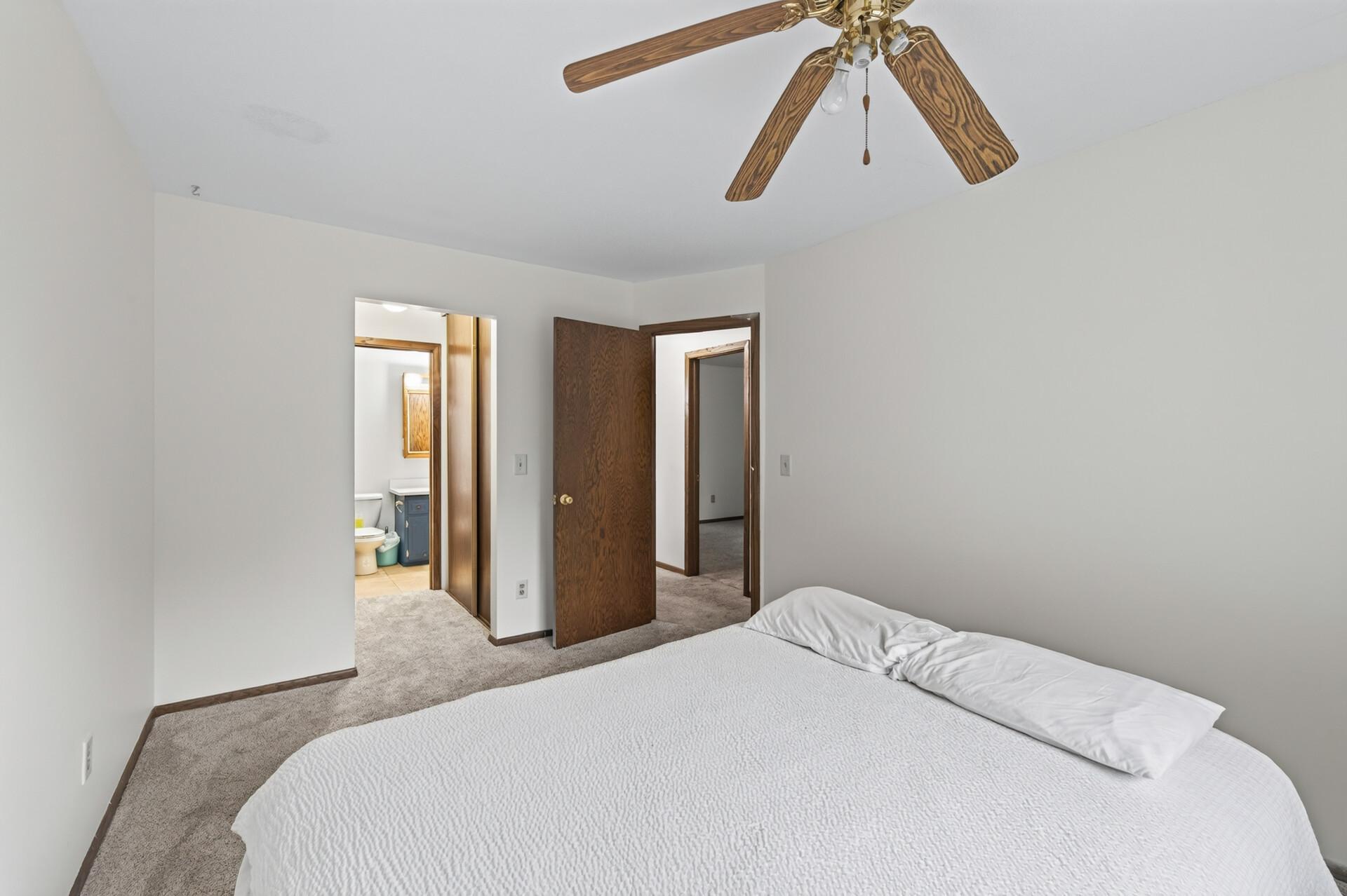 6025 79th Avenue N Property Photo 14