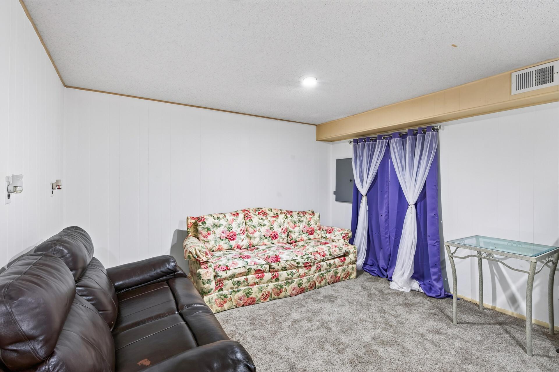 6025 79th Avenue N Property Photo 17