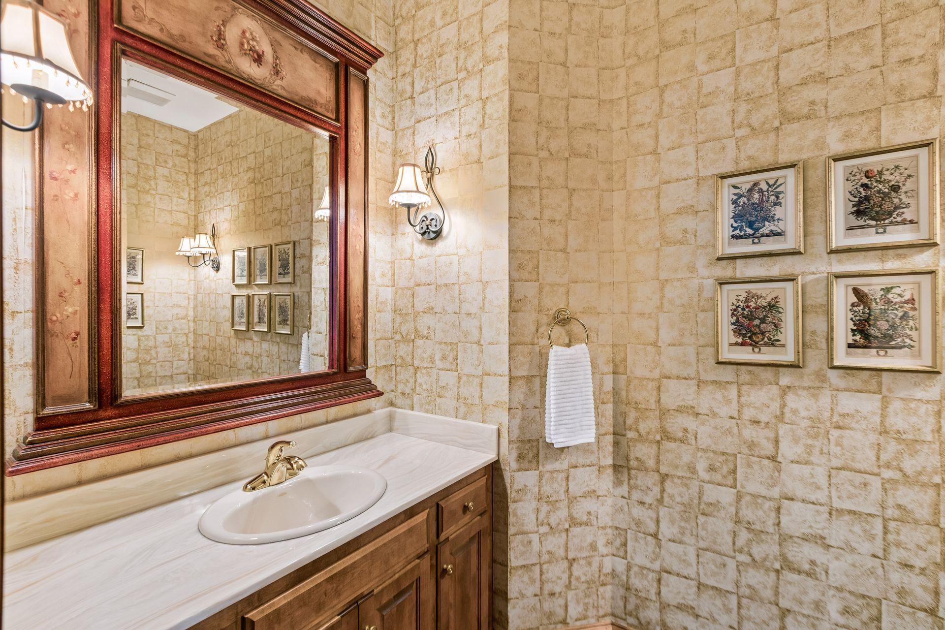 5950 Boulder Bridge Lane Property Photo 33