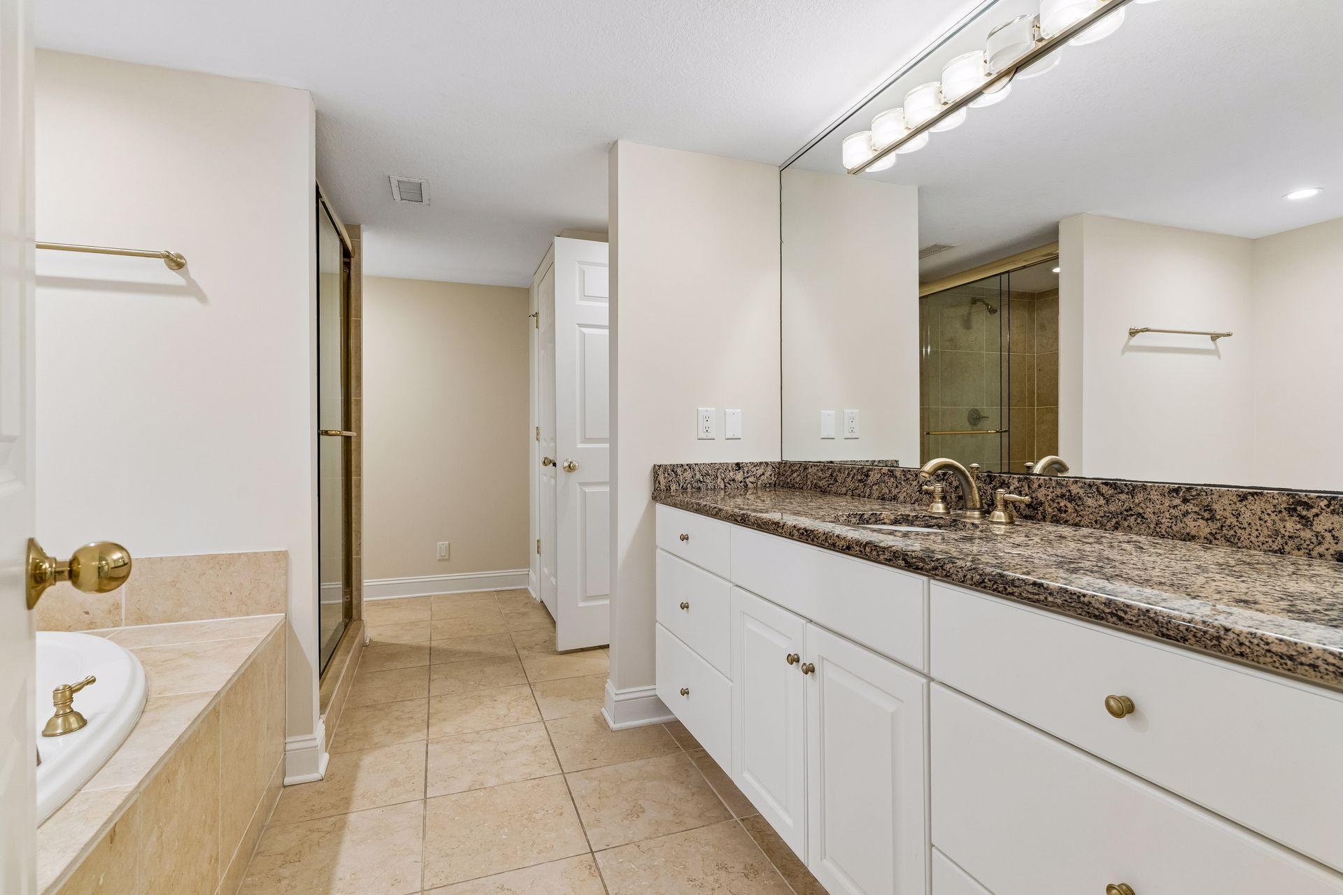 406 River Street Property Photo 52