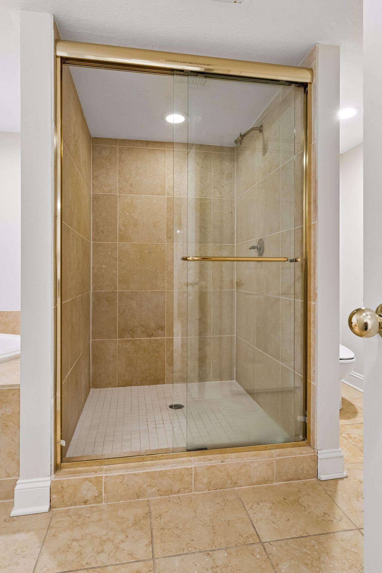 406 River Street Property Photo 54