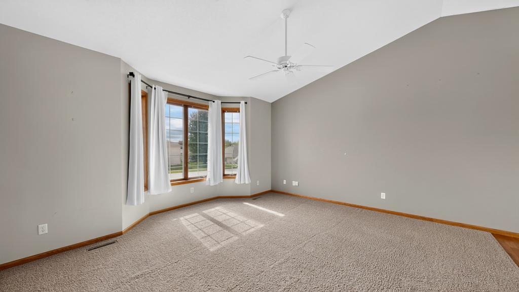 5211 Florence Drive Nw Property Photo 16